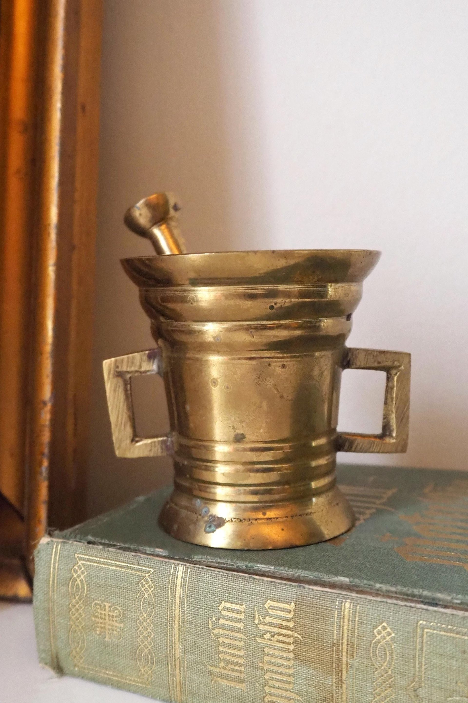 Vintage brass mortar and pestle | Vintage brass mortar | Small brass mortar