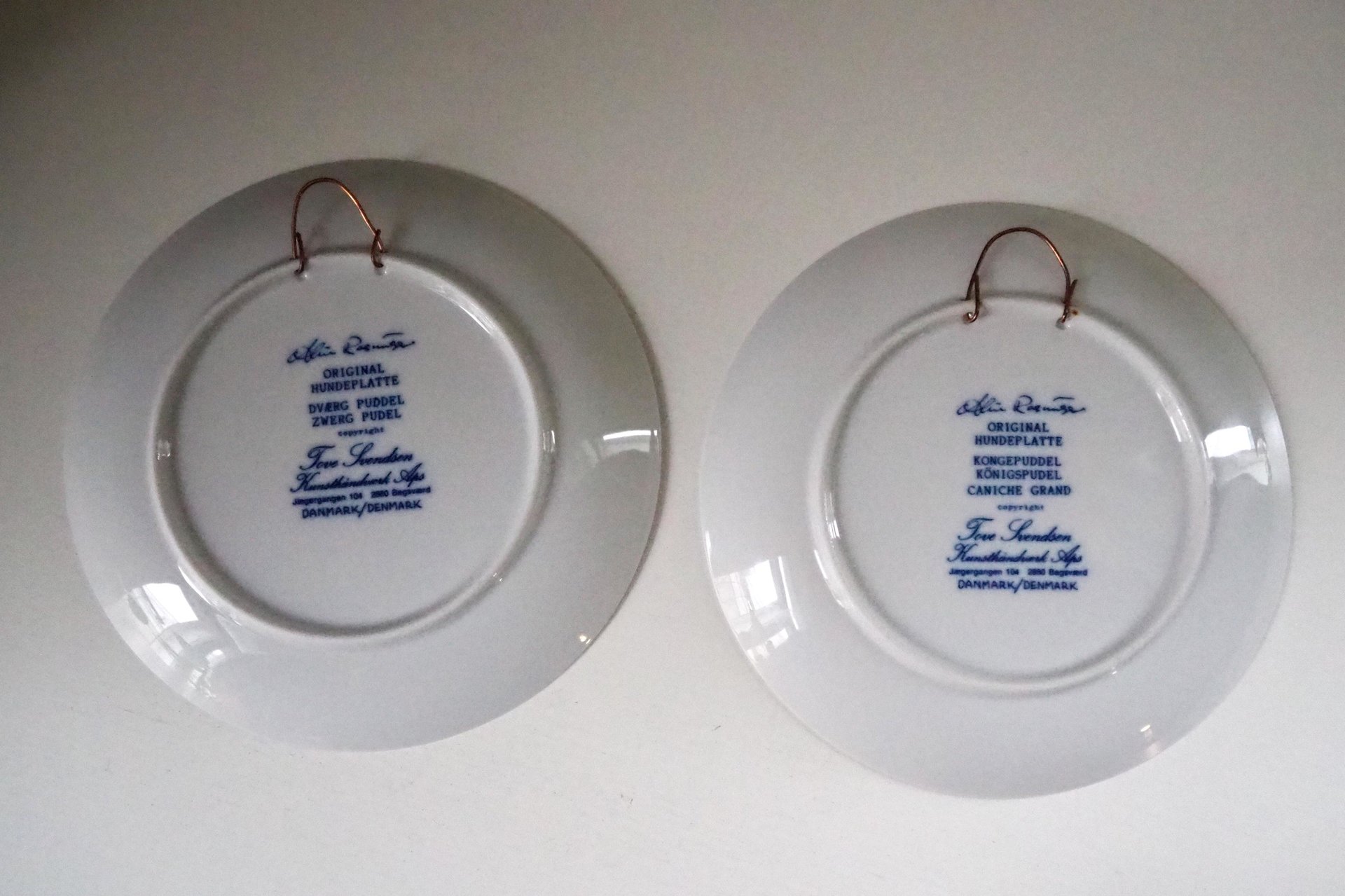 Vintage Tove Svendsen plates | Vintage poodle wall plates | Original Hundeplatte | Vintage decorative dog plates | Made in Denmark