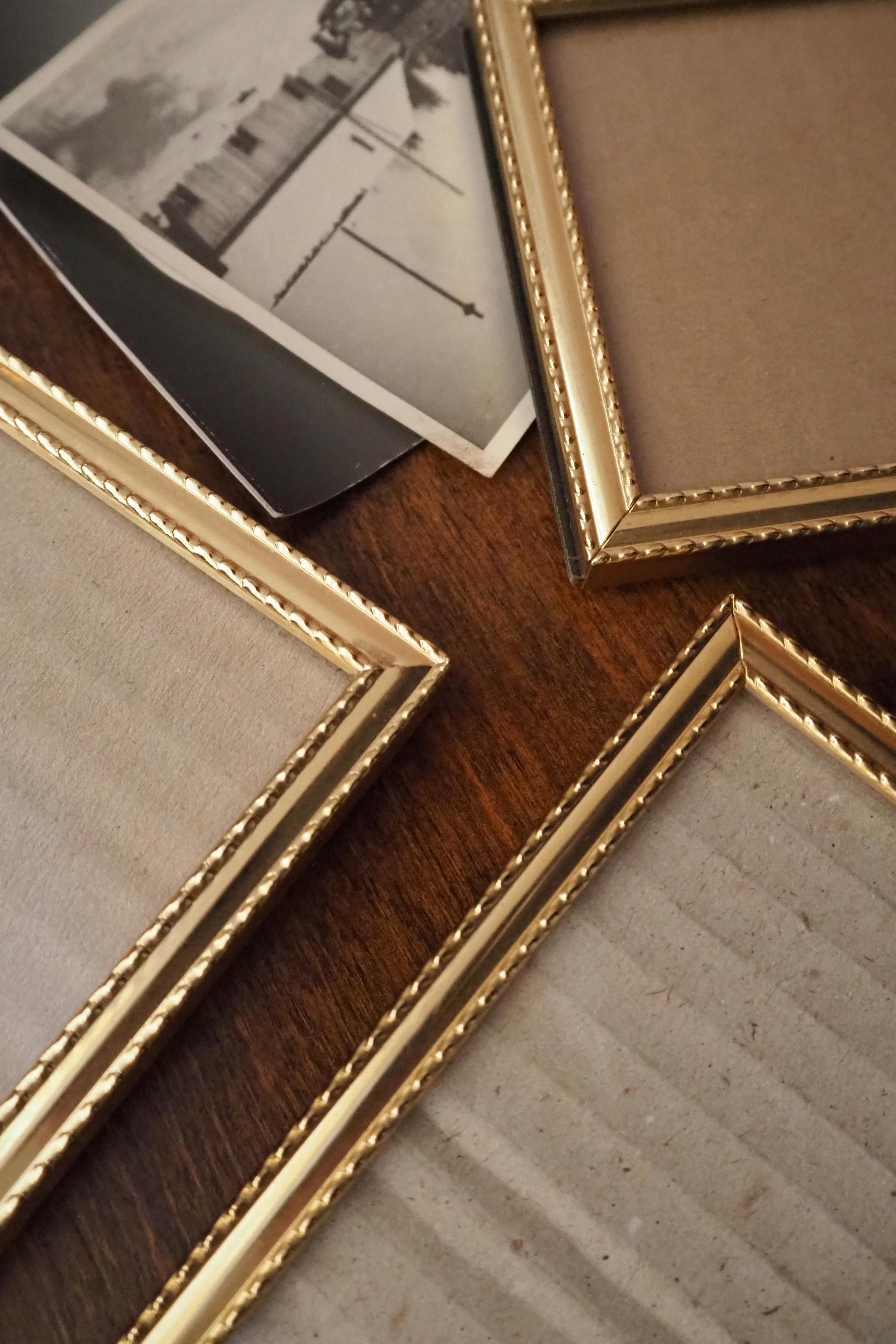 Set of three vintage photo frames | Vintage picture frames | Matching vintage frames | Vintage gold tone frame set | Vintage frame set
