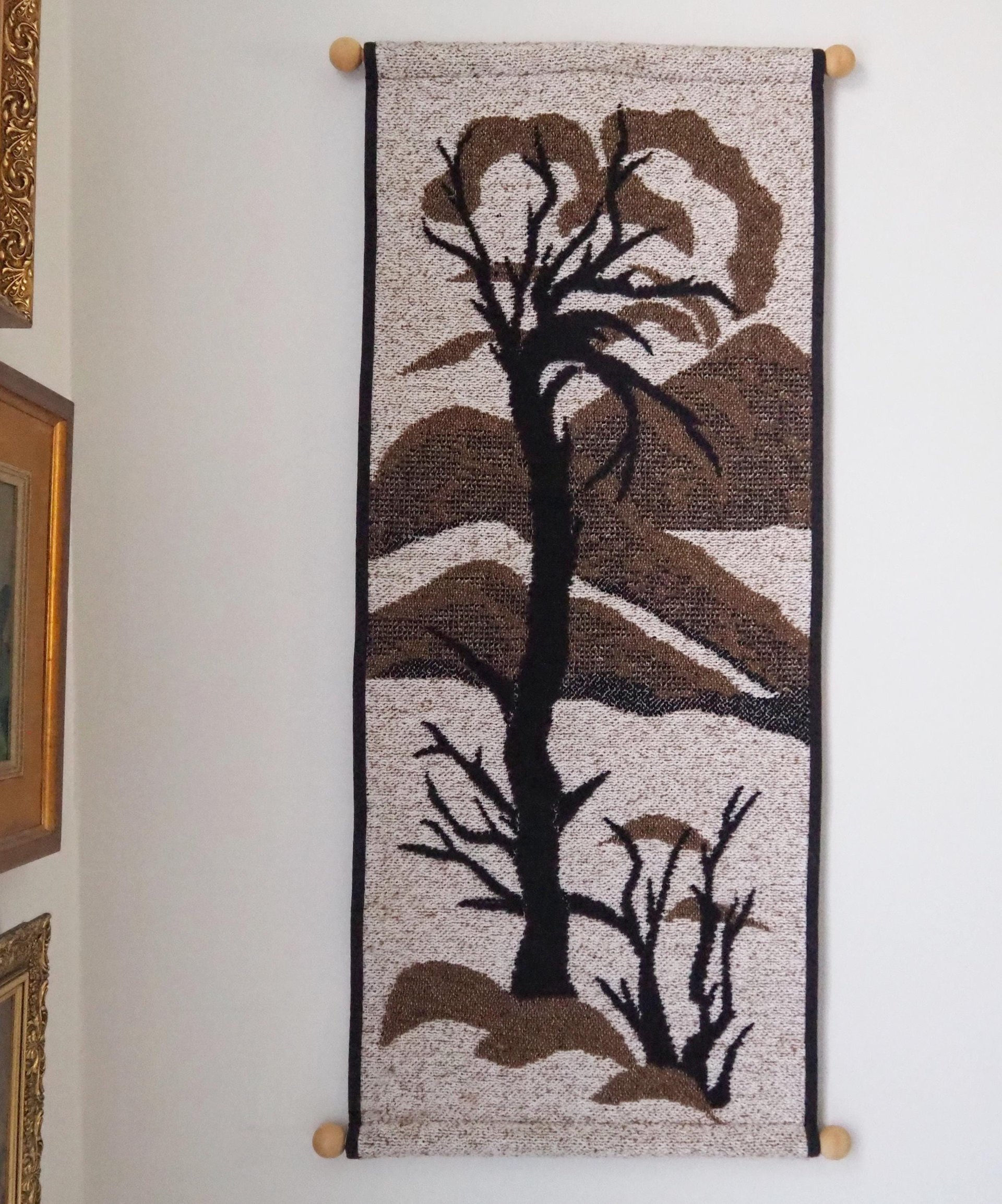 Vintage wall hanging | Long wall hanging | Vintage nature wall hanging | Scandinavian woven textile | Made in Finland