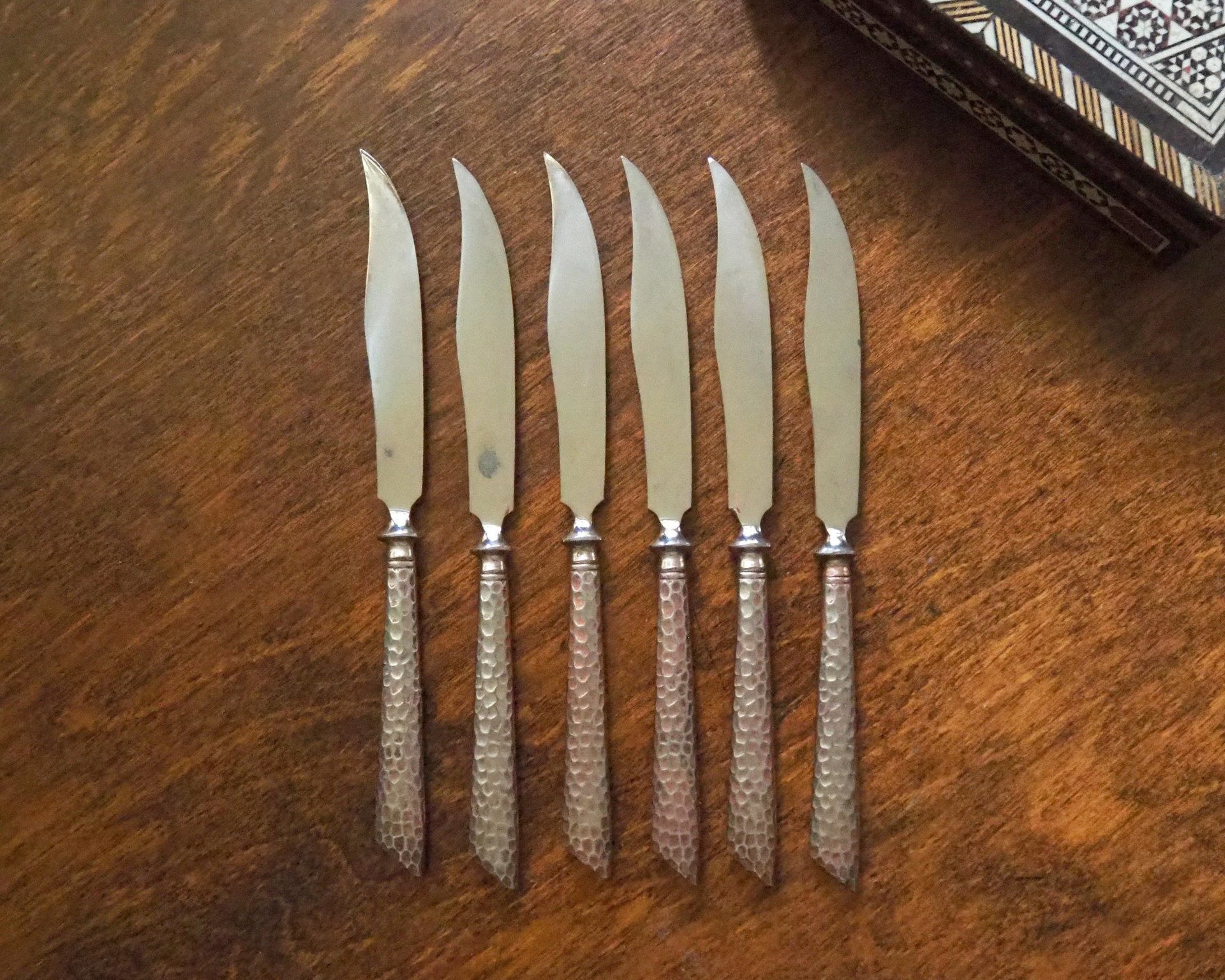 Set of six vintage fruit knives | Vintage fruit knives | Midcentury fruit knives | Silver plated fruit knives