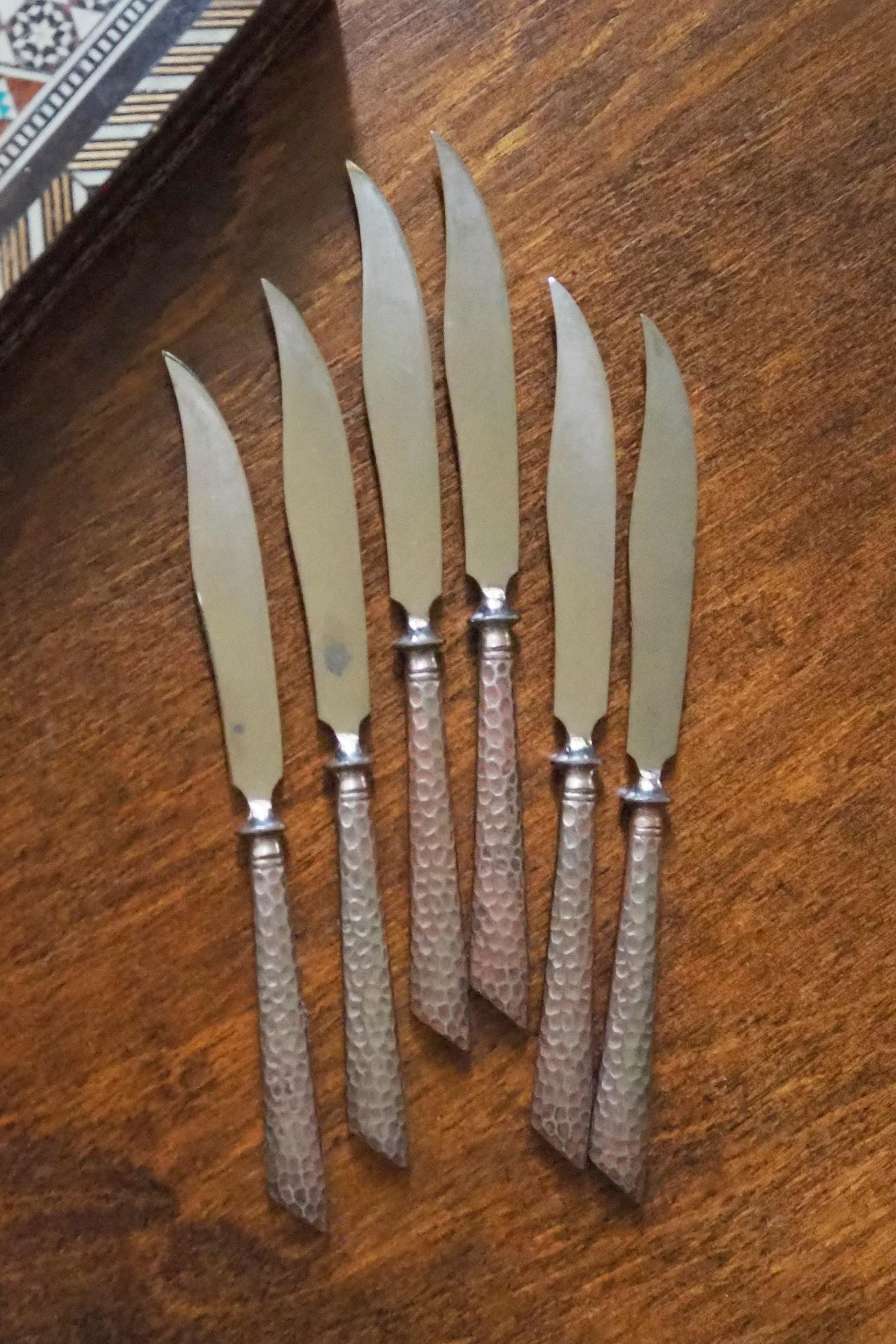 Set of six vintage fruit knives | Vintage fruit knives | Midcentury fruit knives | Silver plated fruit knives