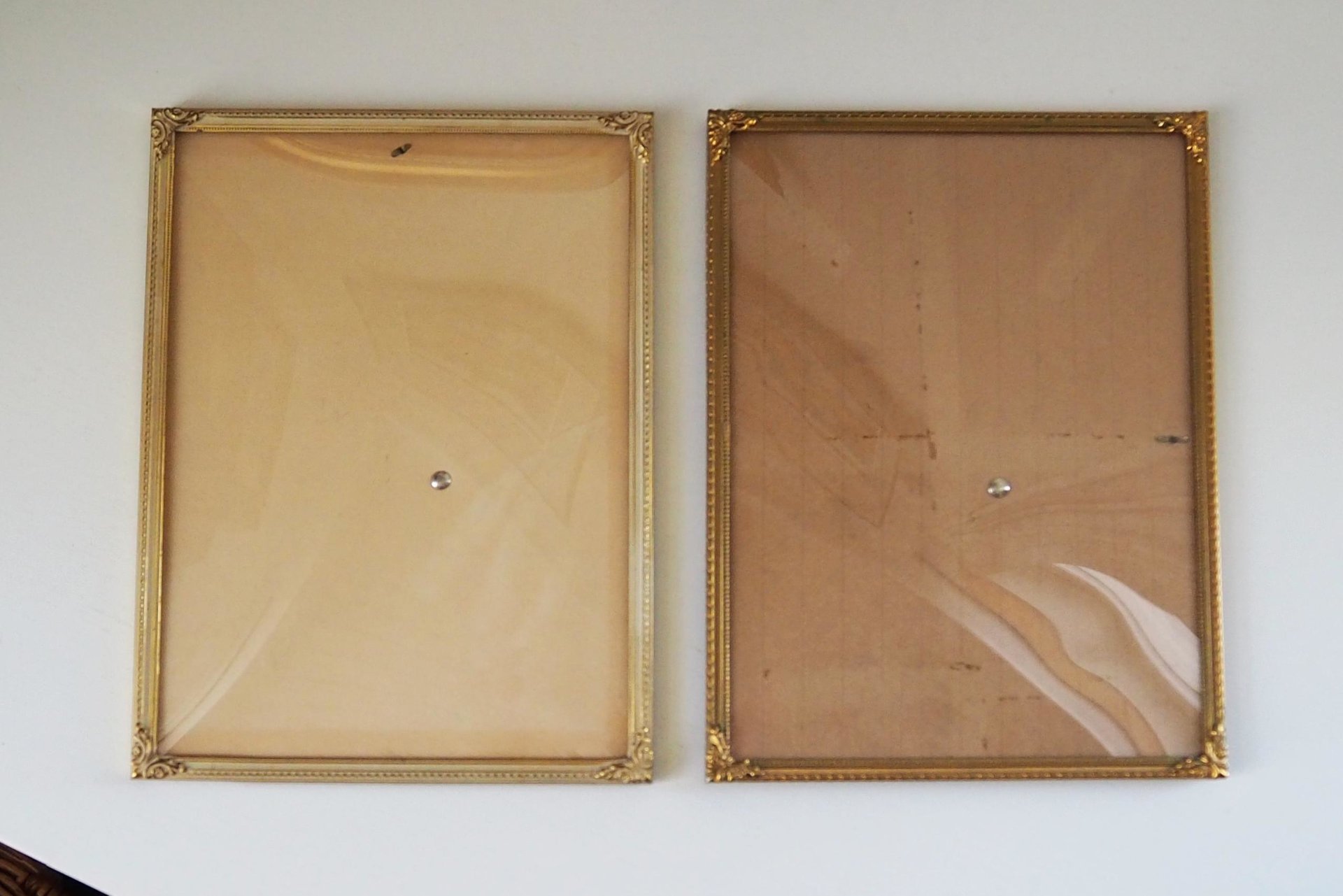 Set of two vintage photo frames | Vintage brass frames | Mismatched vintage frames | Vintage brass frame set 18x24 cm | Vintage brass frames