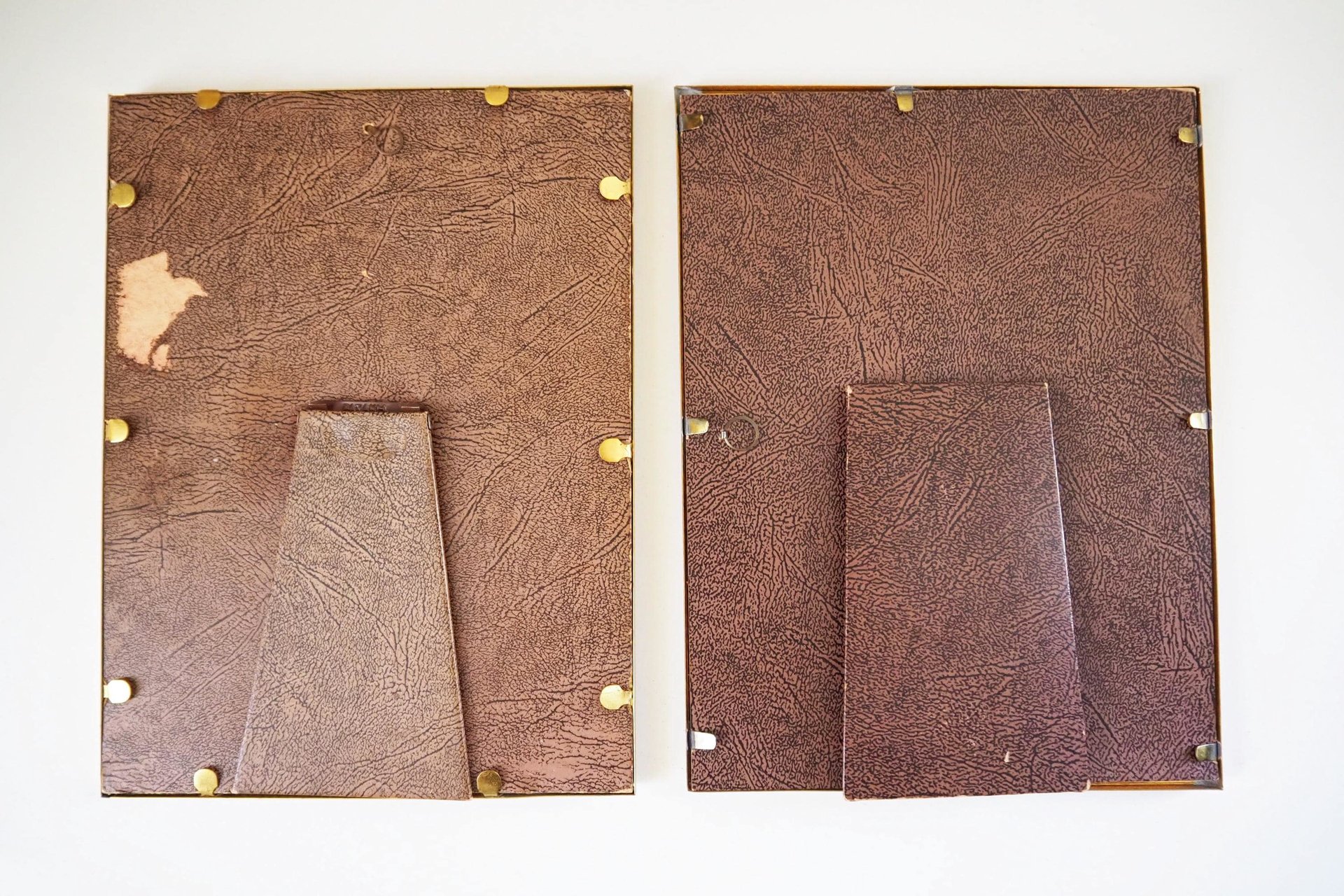 Set of two vintage photo frames | Vintage brass frames | Mismatched vintage frames | Vintage brass frame set 18x24 cm | Vintage brass frames