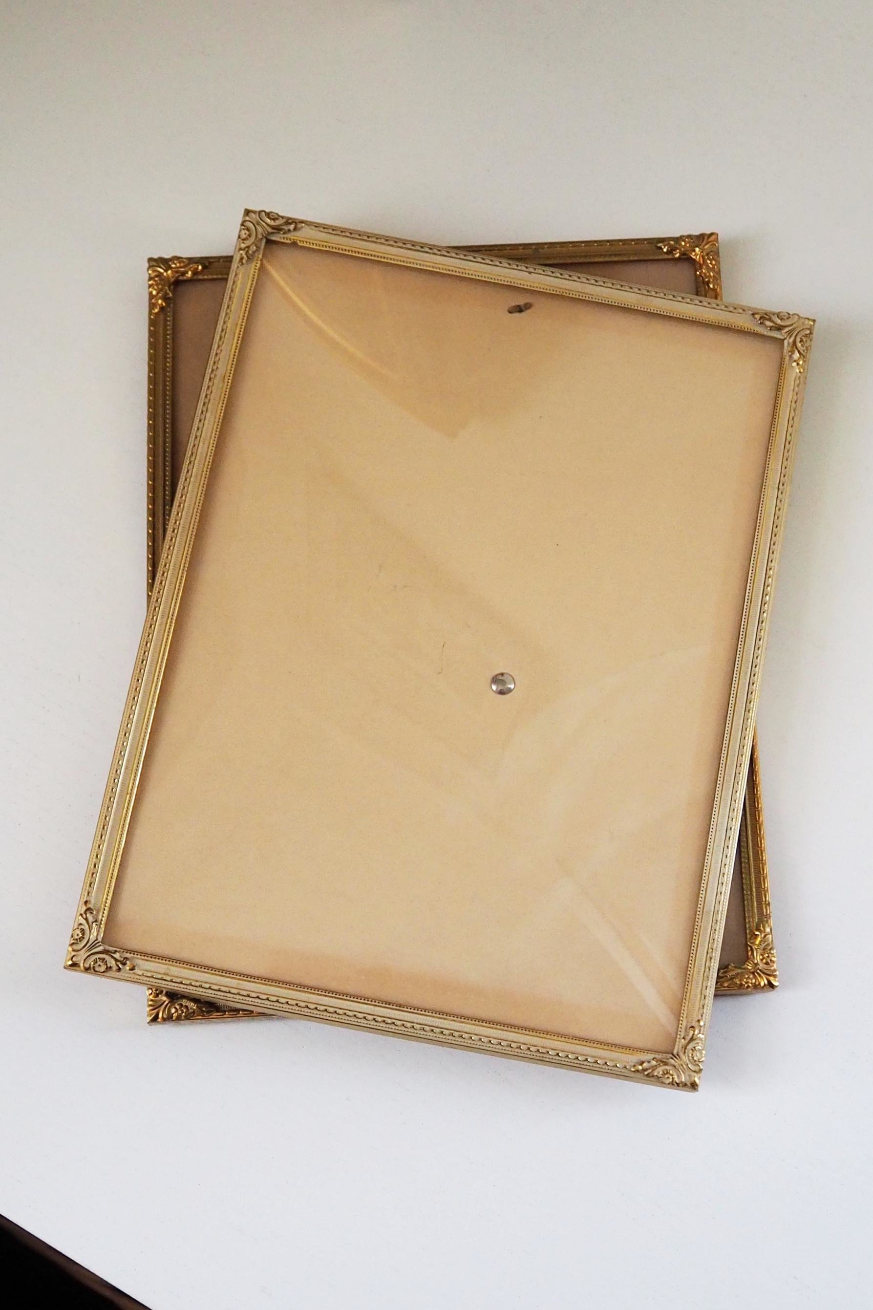 Set of two vintage photo frames | Vintage brass frames | Mismatched vintage frames | Vintage brass frame set 18x24 cm | Vintage brass frames