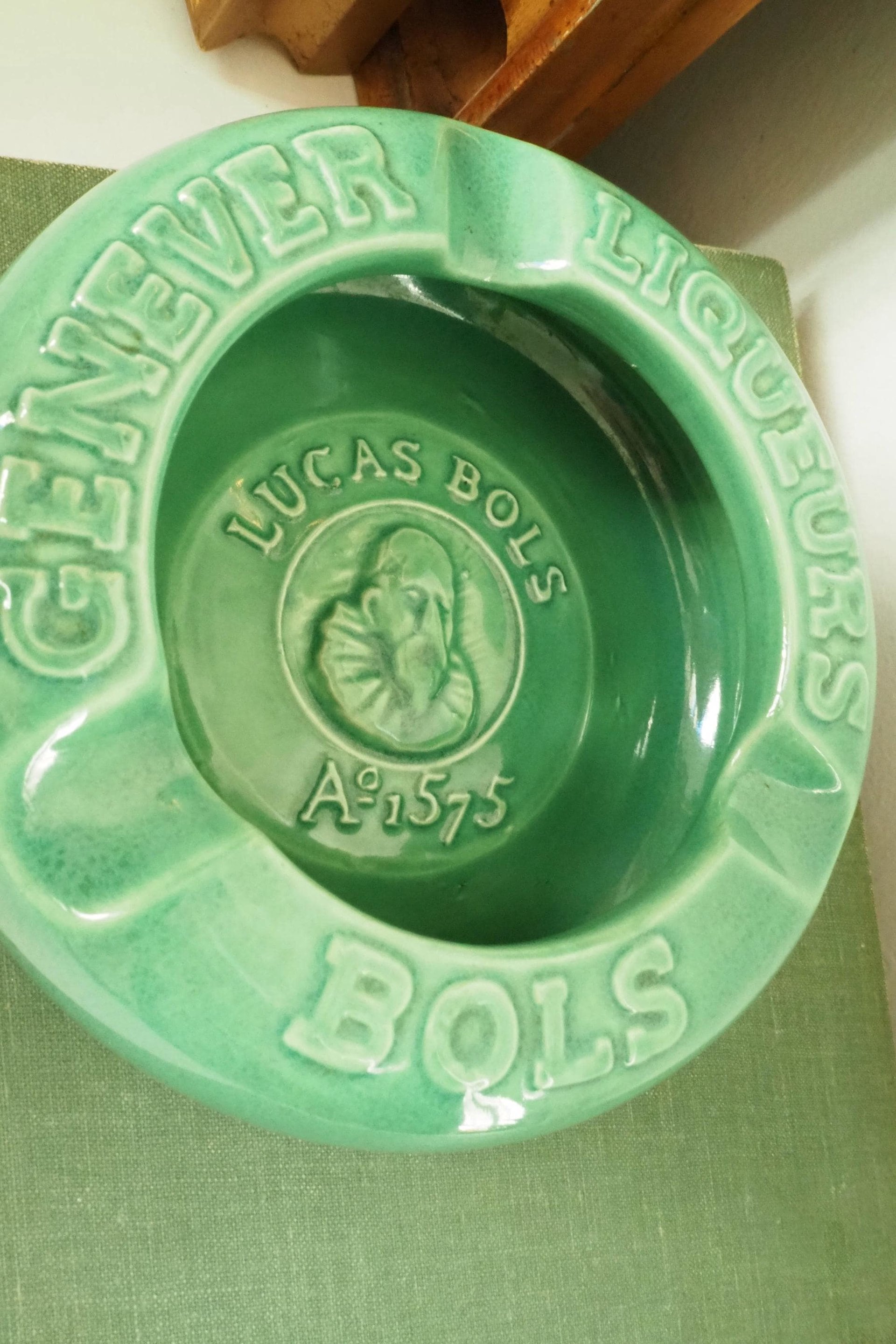 Vintage ceramic ashtray | Vintage Lucas Bols ashtray | Vintage Dutch ashtray | Vintage turquoise ashtray | Made in Holland