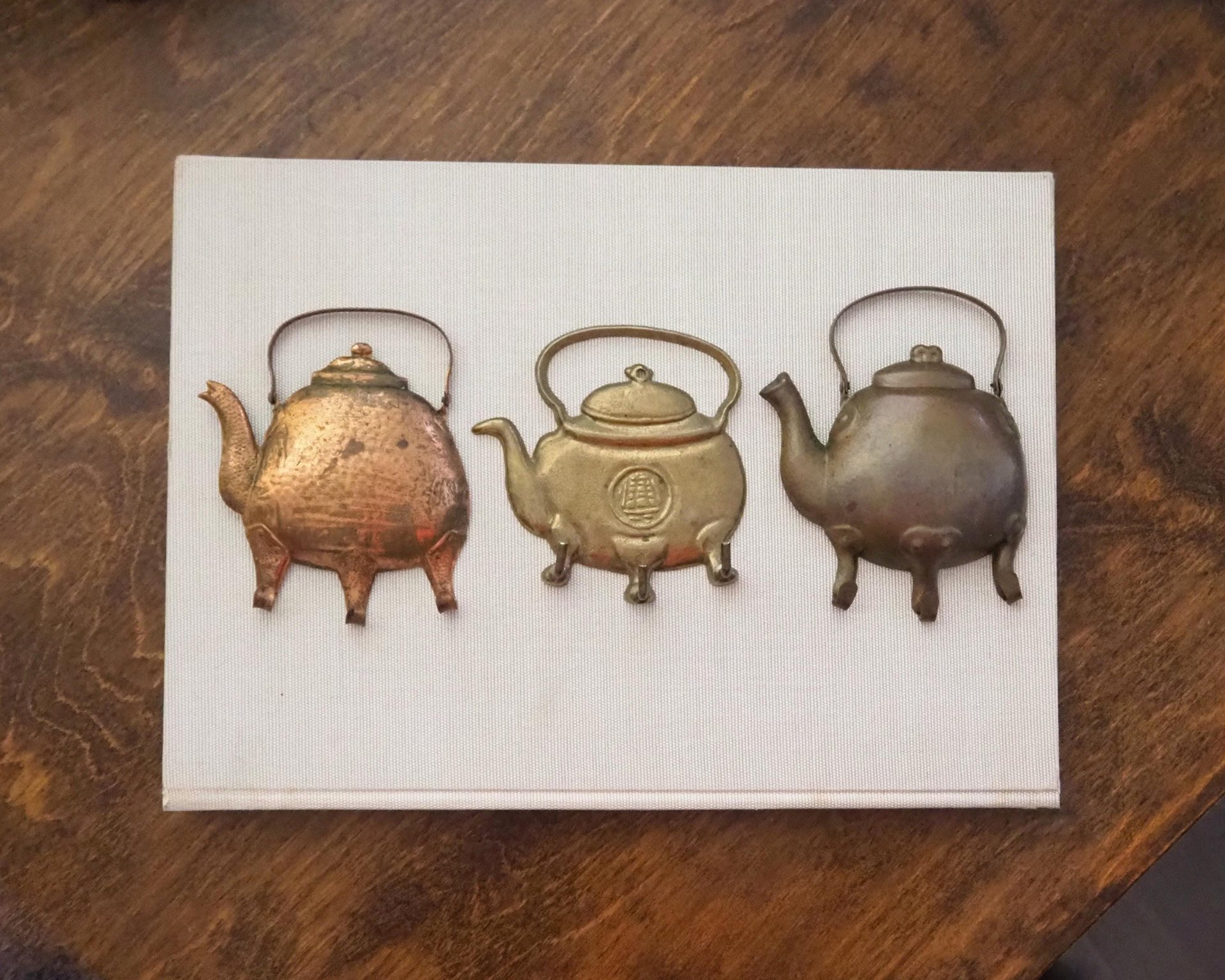 Vintage teapot wall hooks | Brass and copper wall hooks | Vintage teapot wall hooks | Kitchen wall hooks | Coffee pot wall hooks