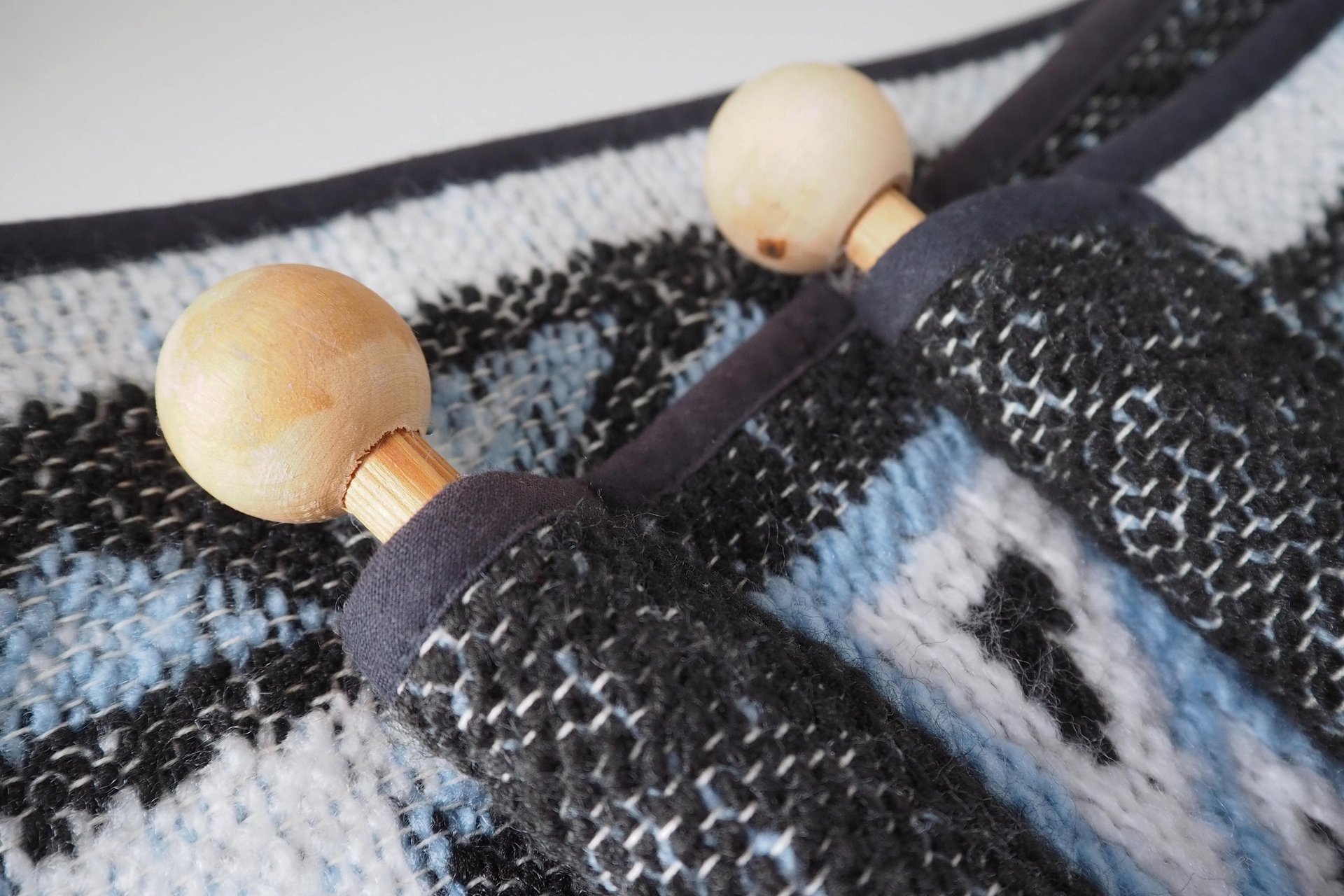 Vintage wall hanging | Large wall hanging | Scandinavian woven textile | Blue and white wall hanging