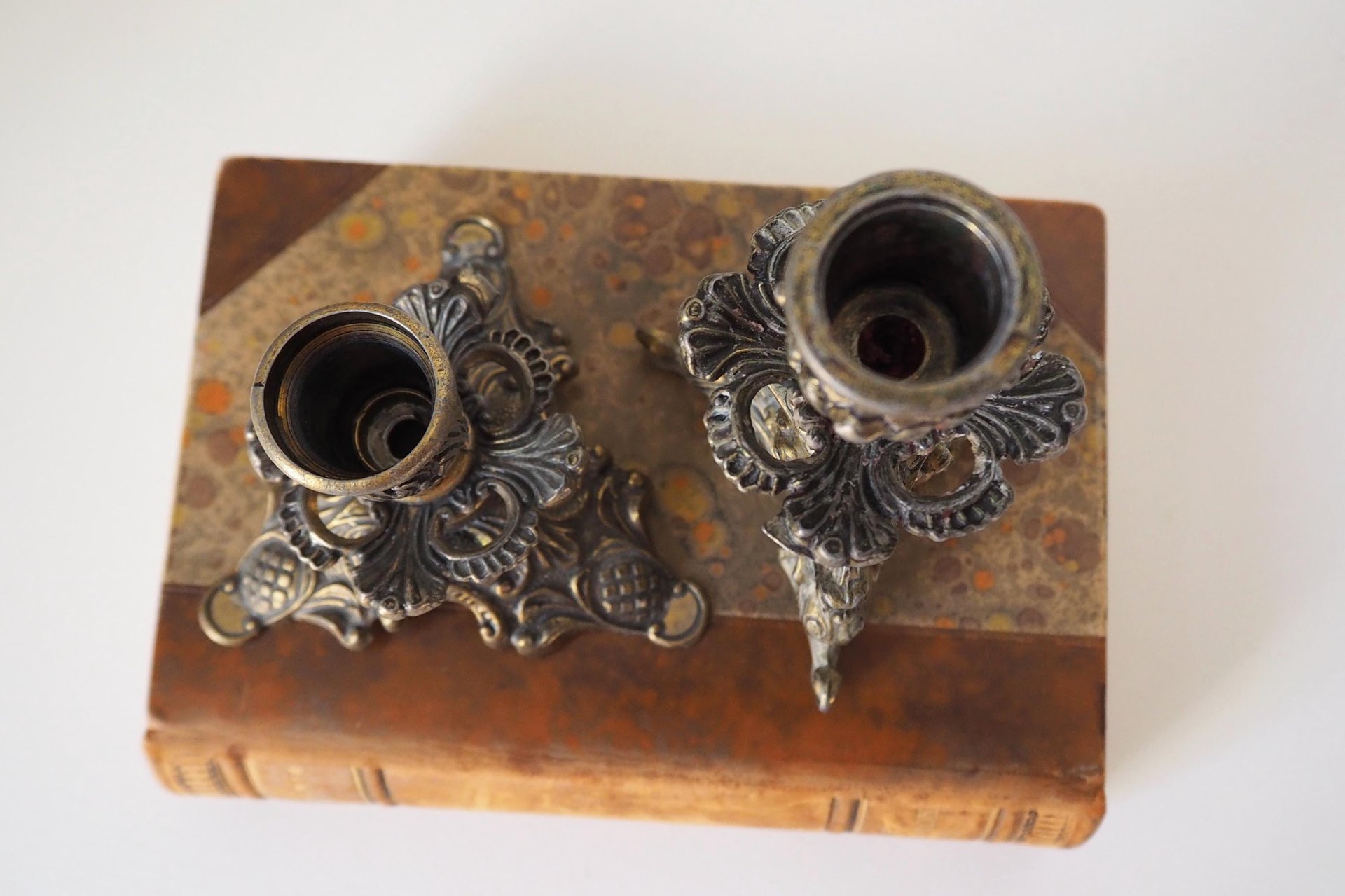 Set of two vintage candlestick holders | Italian candlestick holders | Ornate candlestick holders | Made in Italy
