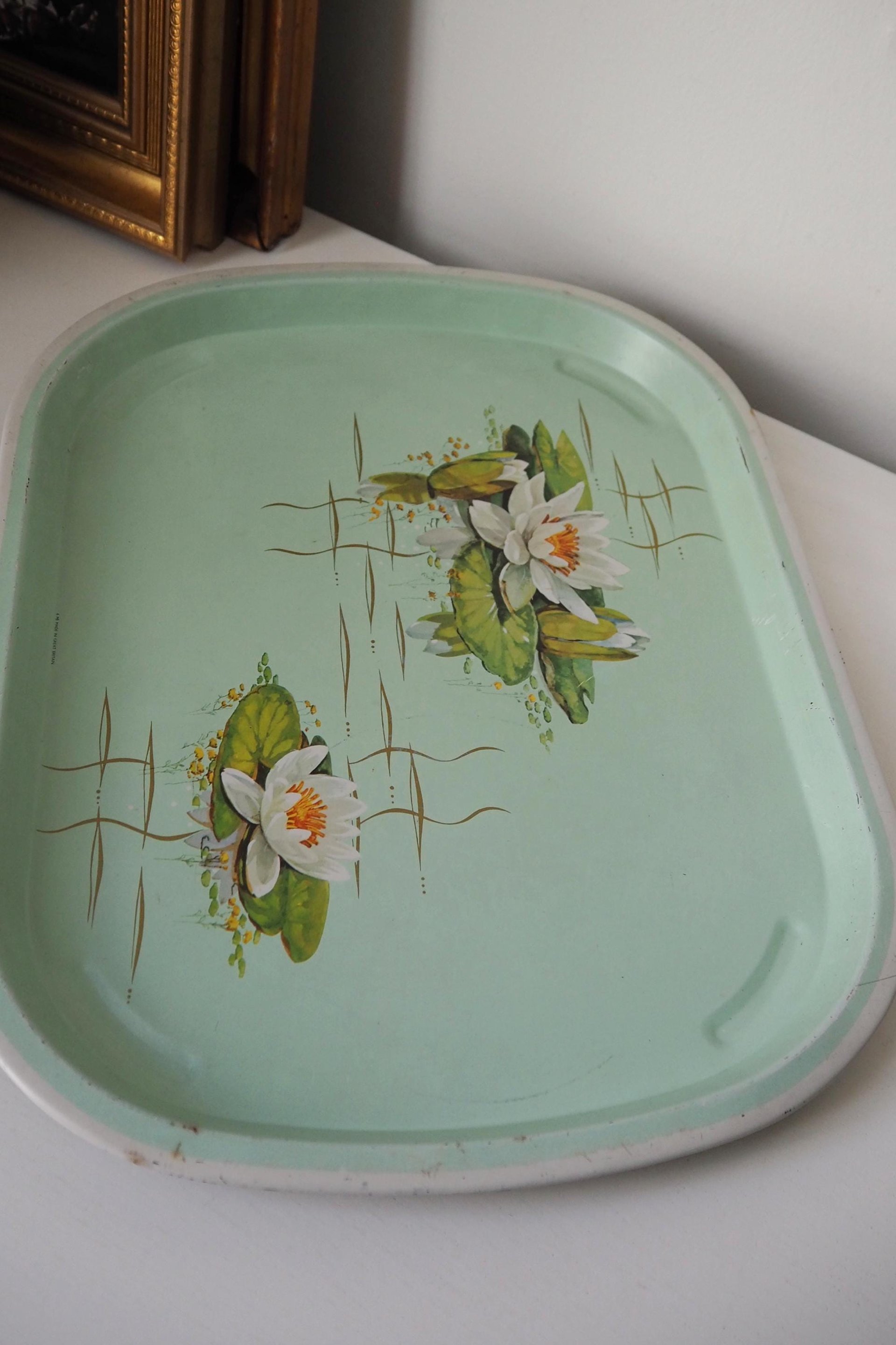 Vintage floral serving tray | Water lily tin tray | Large vintage tray | Retro tray | Made in England | Floral serving tray