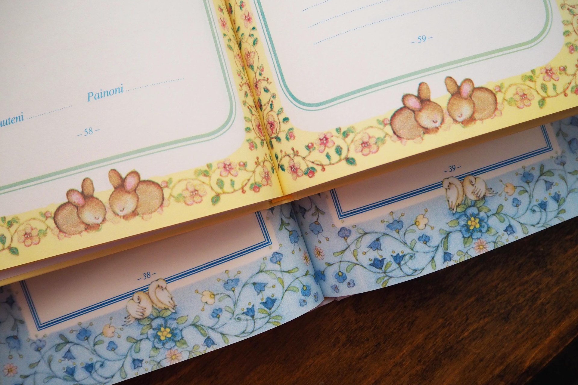 Vintage baby memory books | Finnish baby albums | Vintage baby books | Vintage baby album in Finnish | Vintage baby journal | Vauvamuistot
