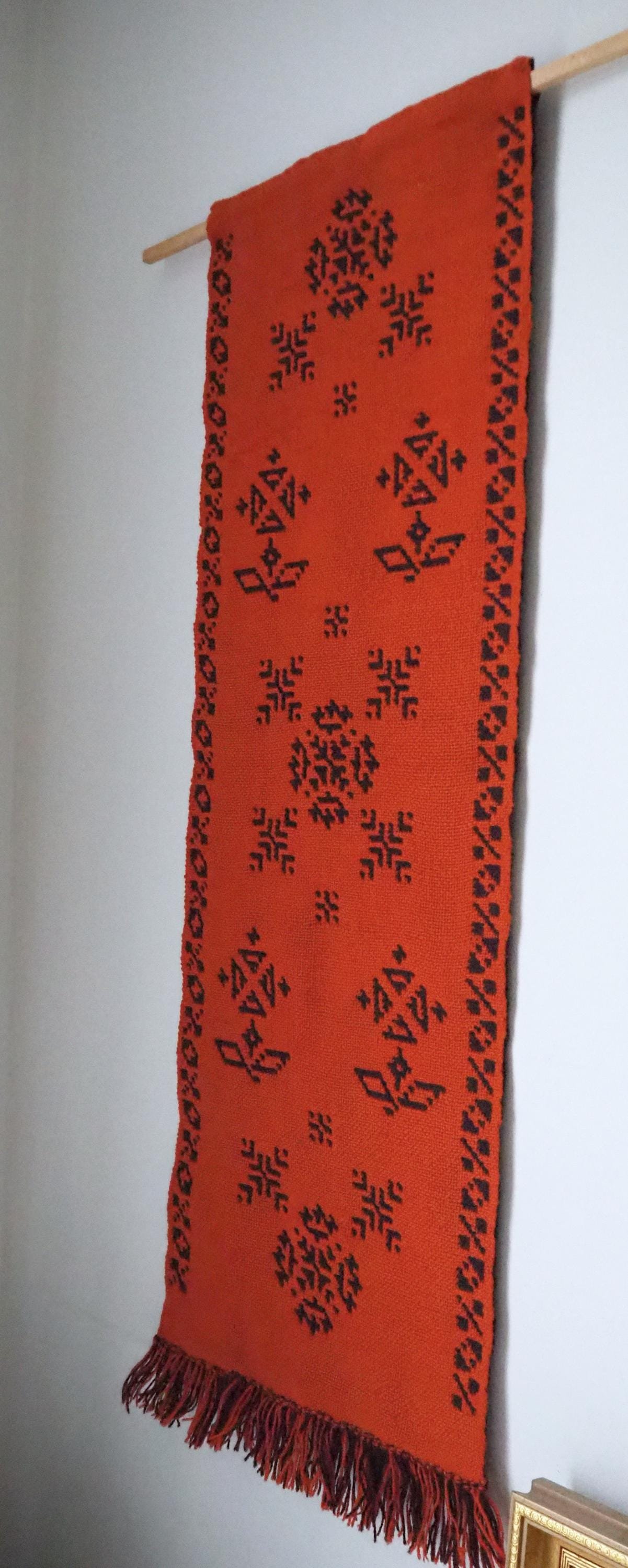 Vintage wall hanging | Long wall hanging | Scandinavian wall hanging | Vintage wall tapestry | Handmade wall tapestry | Reversible tapestry