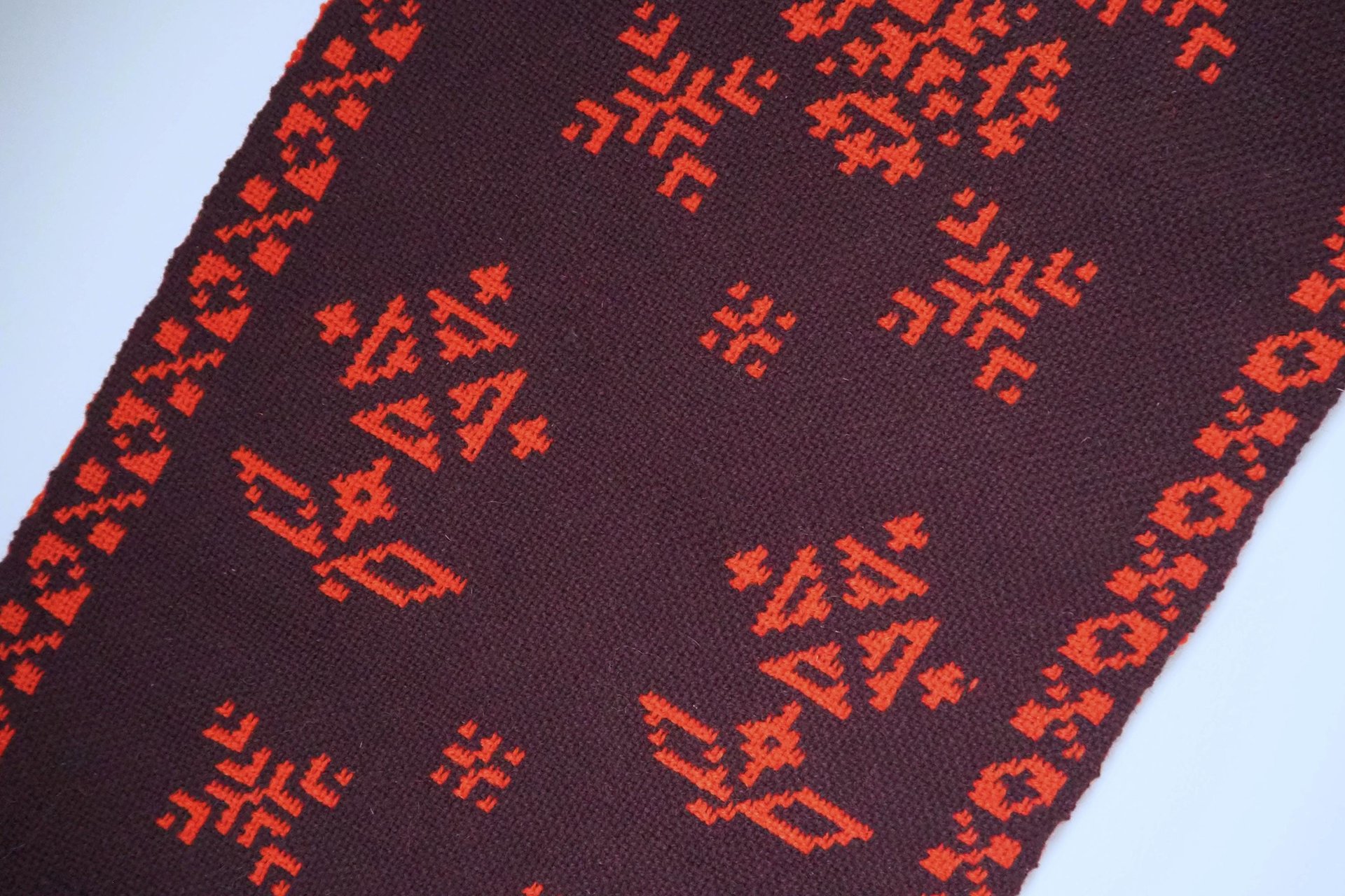 Vintage wall hanging | Long wall hanging | Scandinavian wall hanging | Vintage wall tapestry | Handmade wall tapestry | Reversible tapestry