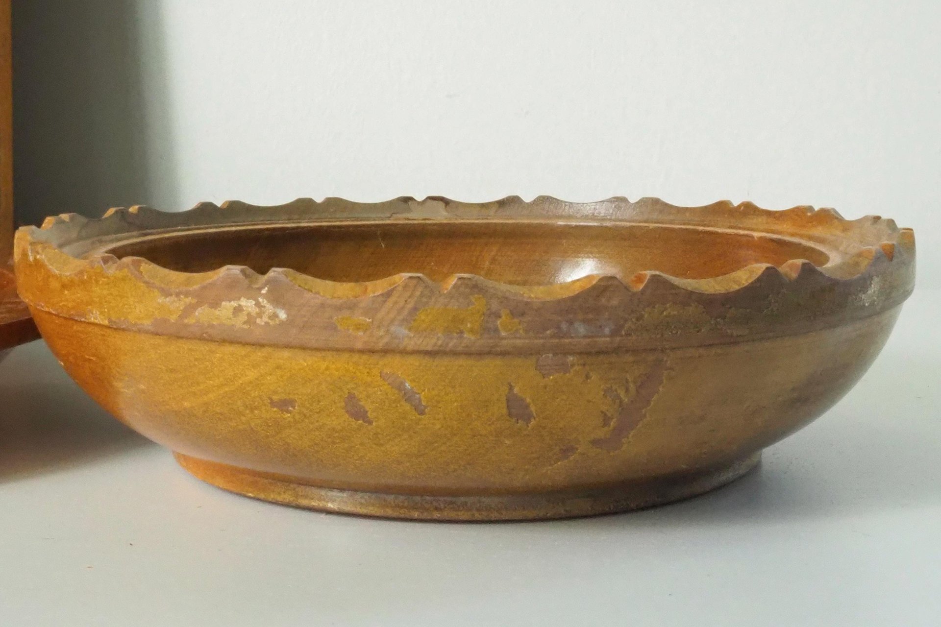 Vintage wooden bowls | Hand carved wooden plates | Ornamented wooden bowls | Handmade vintage wood bowls | Vintage wood bowls