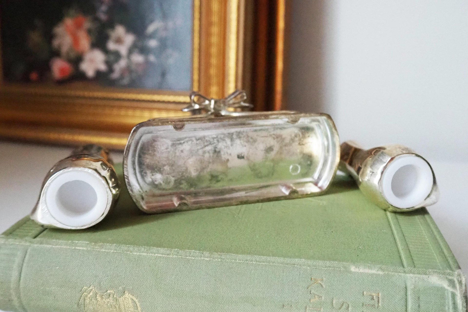 Vintage salt and pepper shakers | Swan salt and pepper shakers | Silver plated salt and pepper shakers | Salt and pepper shaker set