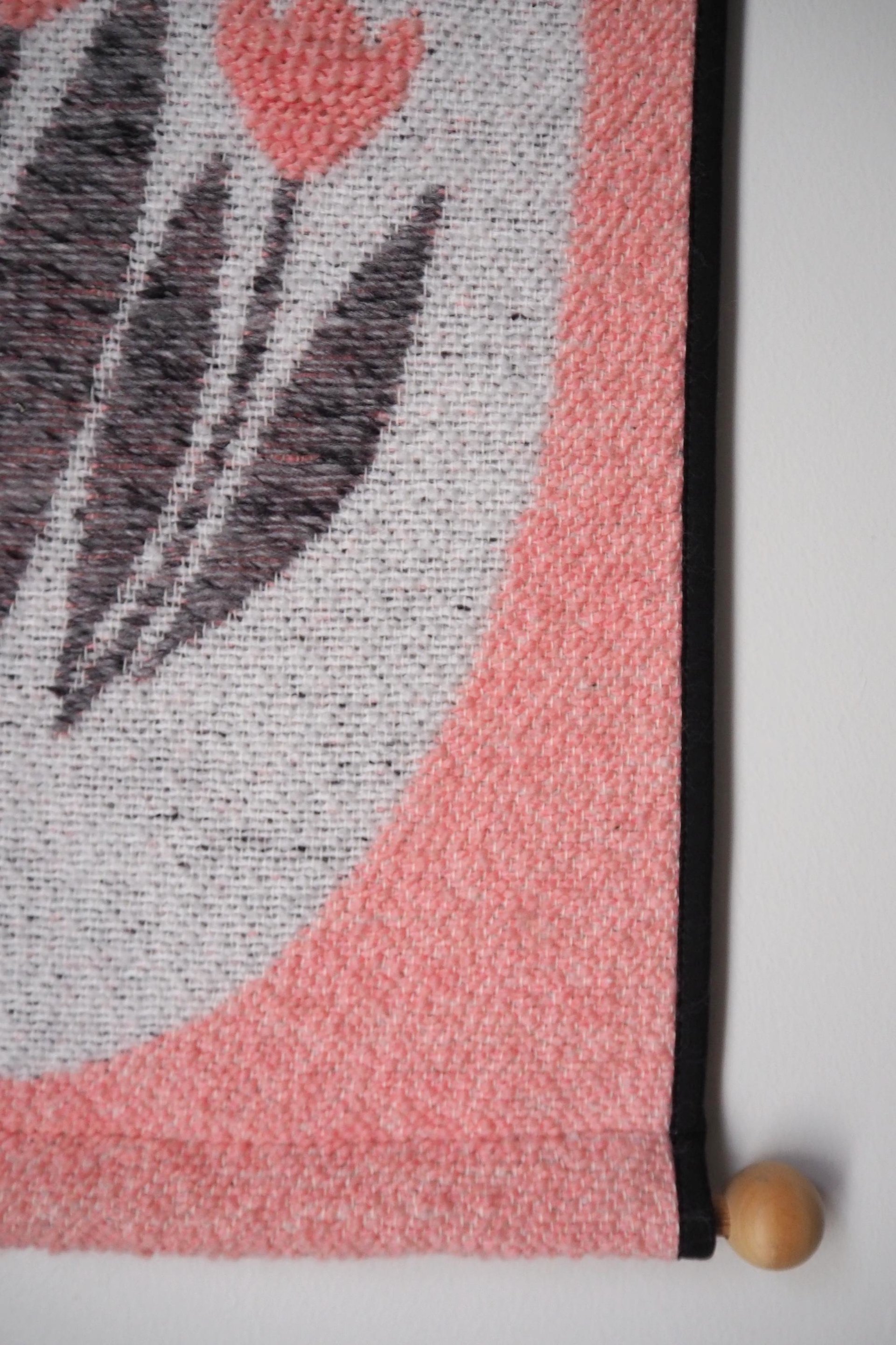 Vintage wall hanging | Pink floral wall hanging | Vintage floral wall hanging | Scandinavian woven textile | Made in Finland
