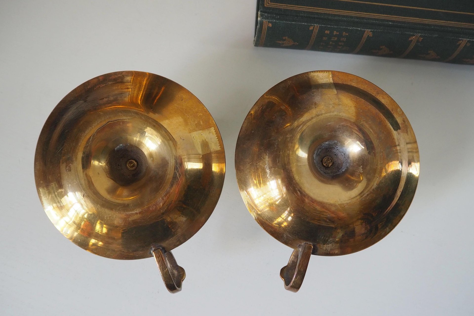 Set of two vintage chamber candlestick holders | Chamber candlestick holders | Vintage brass candleholders | Enamelled brass candle holders