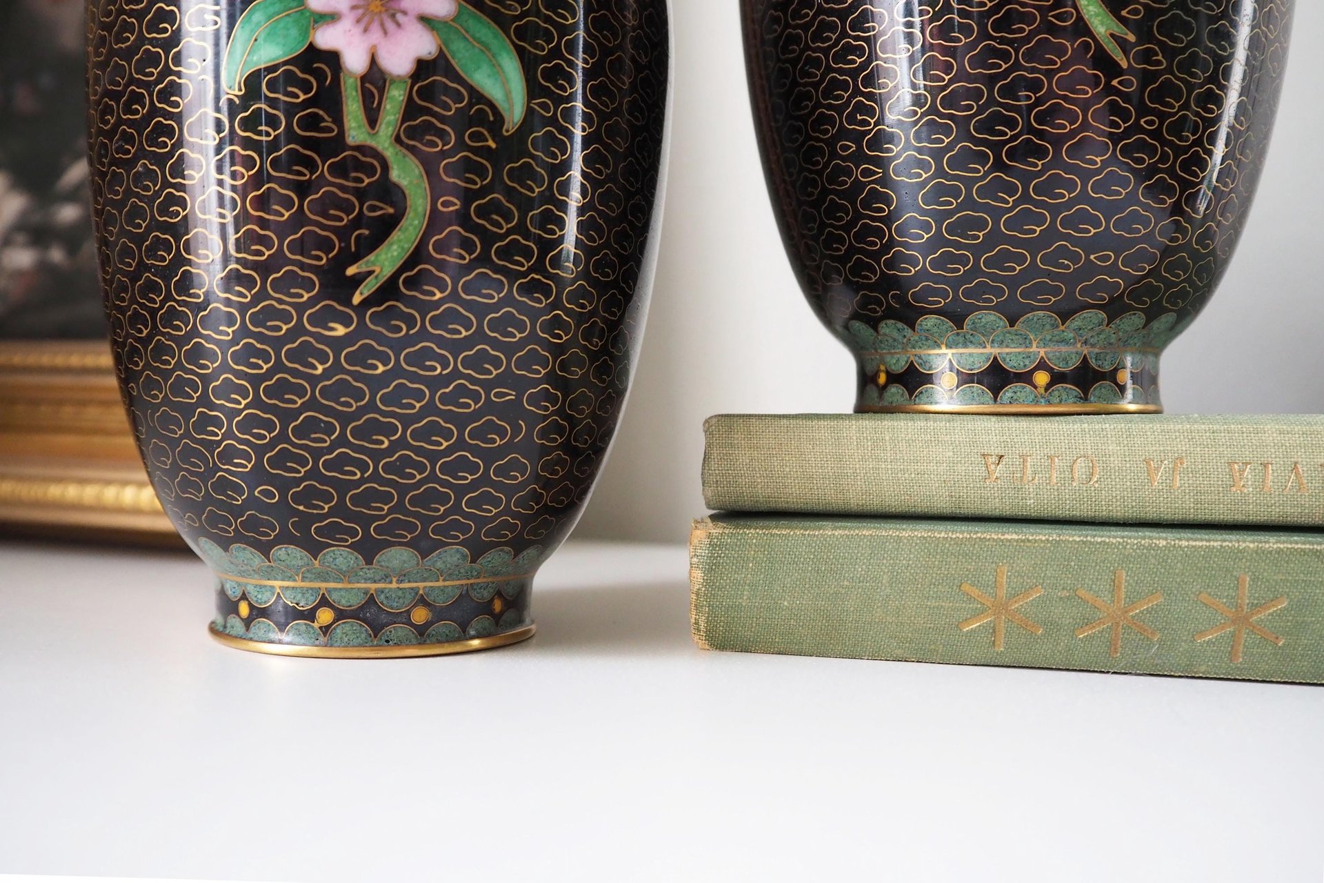 Vintage Cloisonné vase set | Mirrored pair of Cloisonné vases | Vintage vases | Cloisonné vases | Matching Cloisonné vases