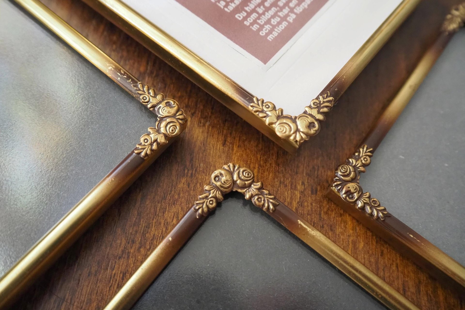 Set of five vintage photo frames | Set of five floral vintage frames | Vintage brass picture frames | Vintage brass frame set