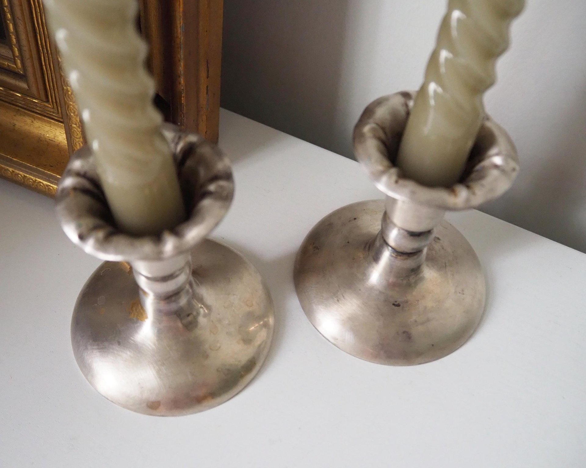 Set of two vintage candlestick holders | Silver plated candlestick holders | Simple silver tone candlestick holders | Vintage candle holders