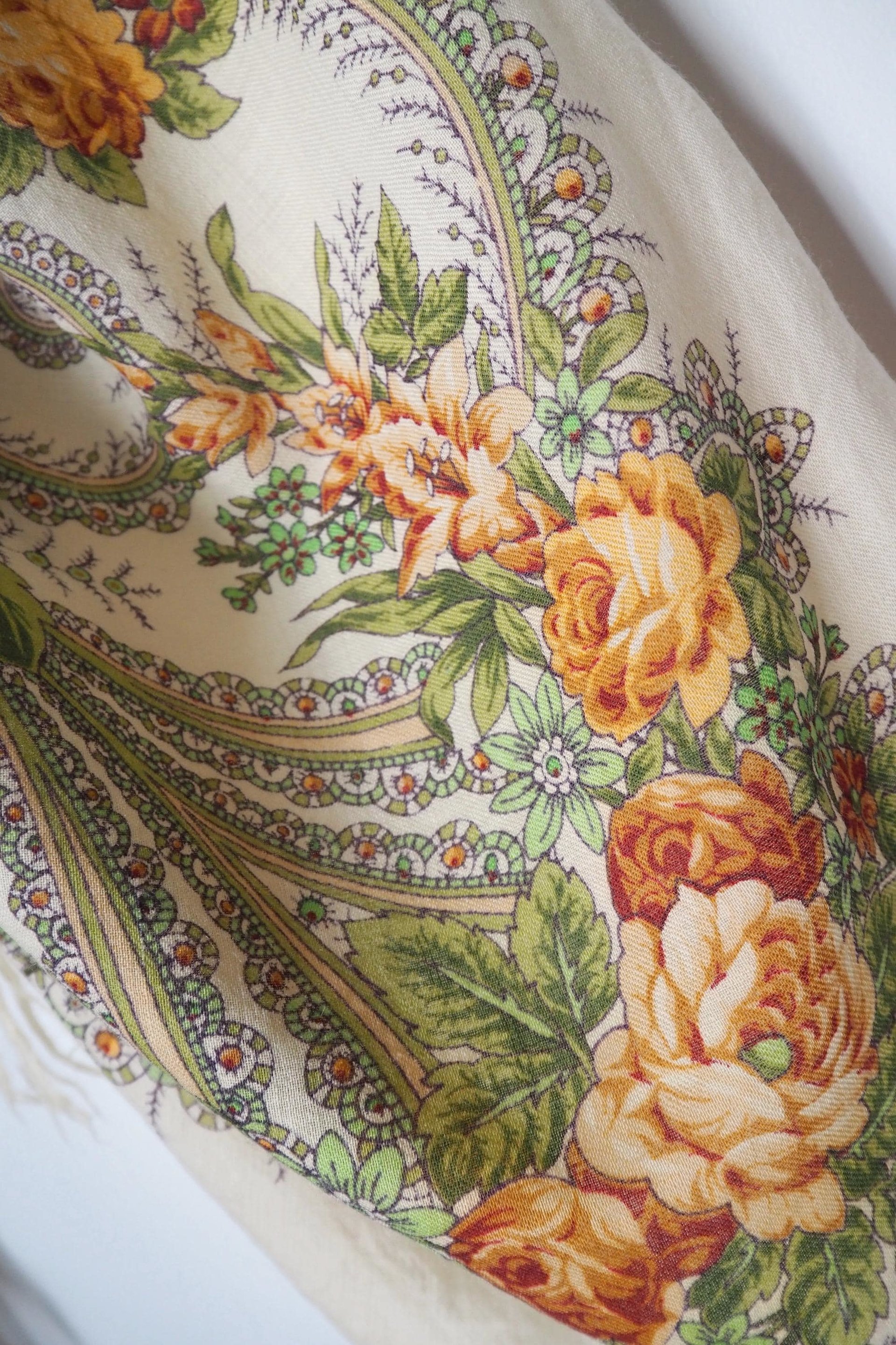 Vintage floral scarf | Large vintage wool scarf | Floral shawl with fringe | Vintage wool shawl | Retro floral scarf | Slavic floral scarf