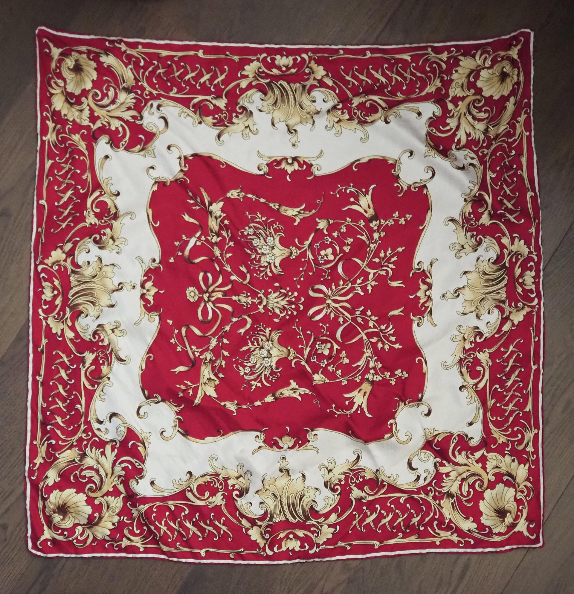Vintage silk scarf | Baroque silk scarf | Large vintage silk scarf | Red, white and yellow silk scarf | Hand-rolled silk scarf
