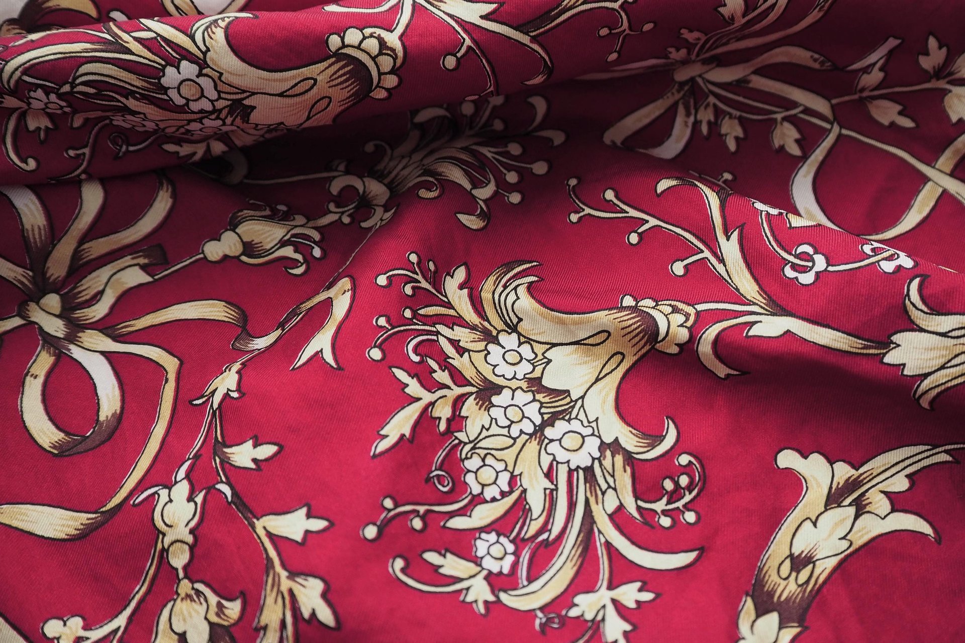 Vintage silk scarf | Baroque silk scarf | Large vintage silk scarf | Red, white and yellow silk scarf | Hand-rolled silk scarf
