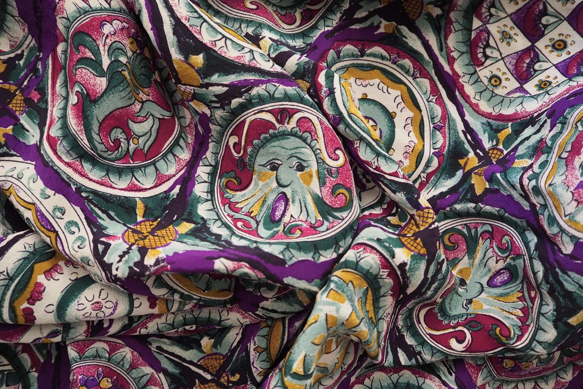 Vintage silk scarf | Purple silk scarf | Large vintage silk scarf | Made in Finland | Finnish silk scarf | Purple scarf