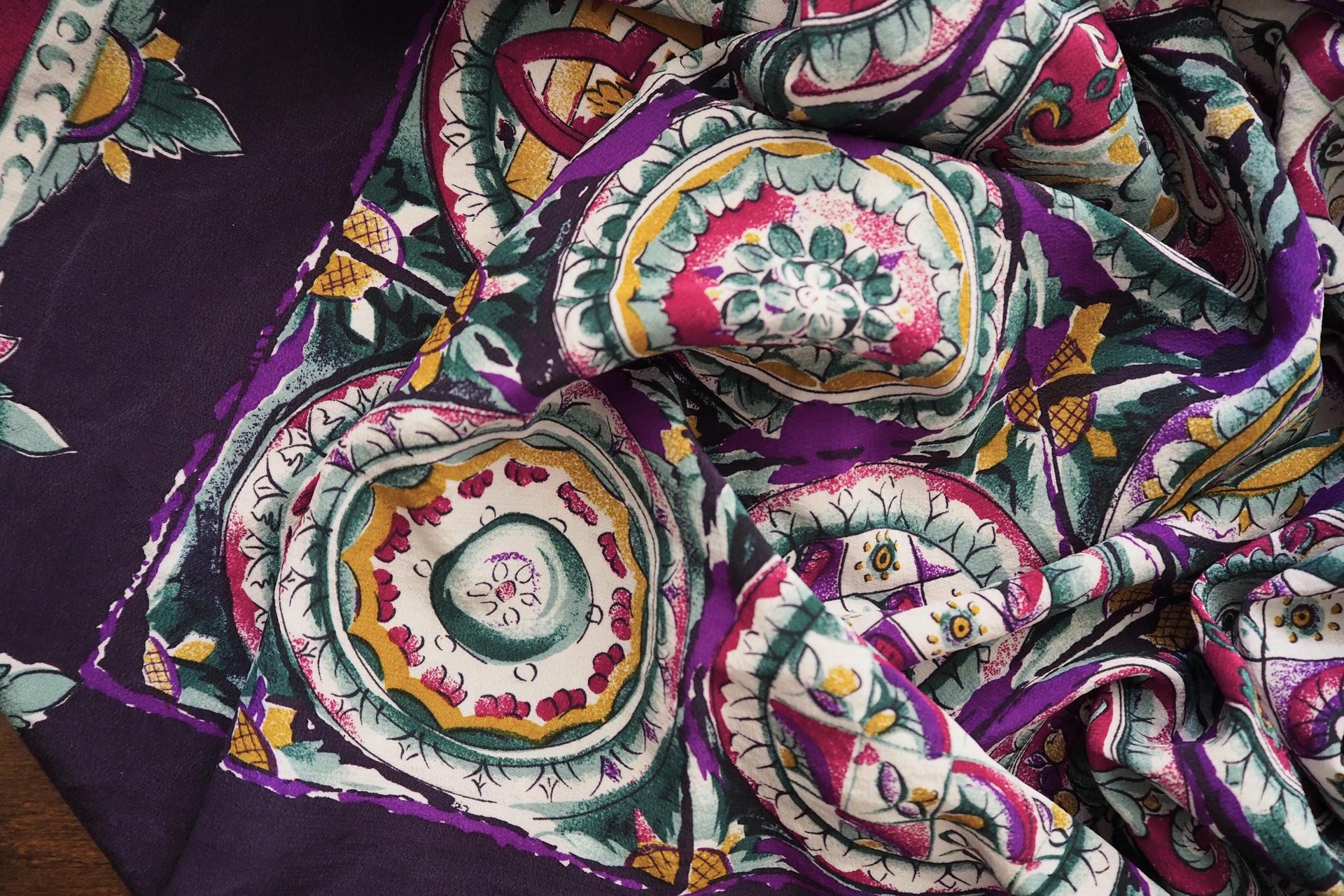 Vintage silk scarf | Purple silk scarf | Large vintage silk scarf | Made in Finland | Finnish silk scarf | Purple scarf