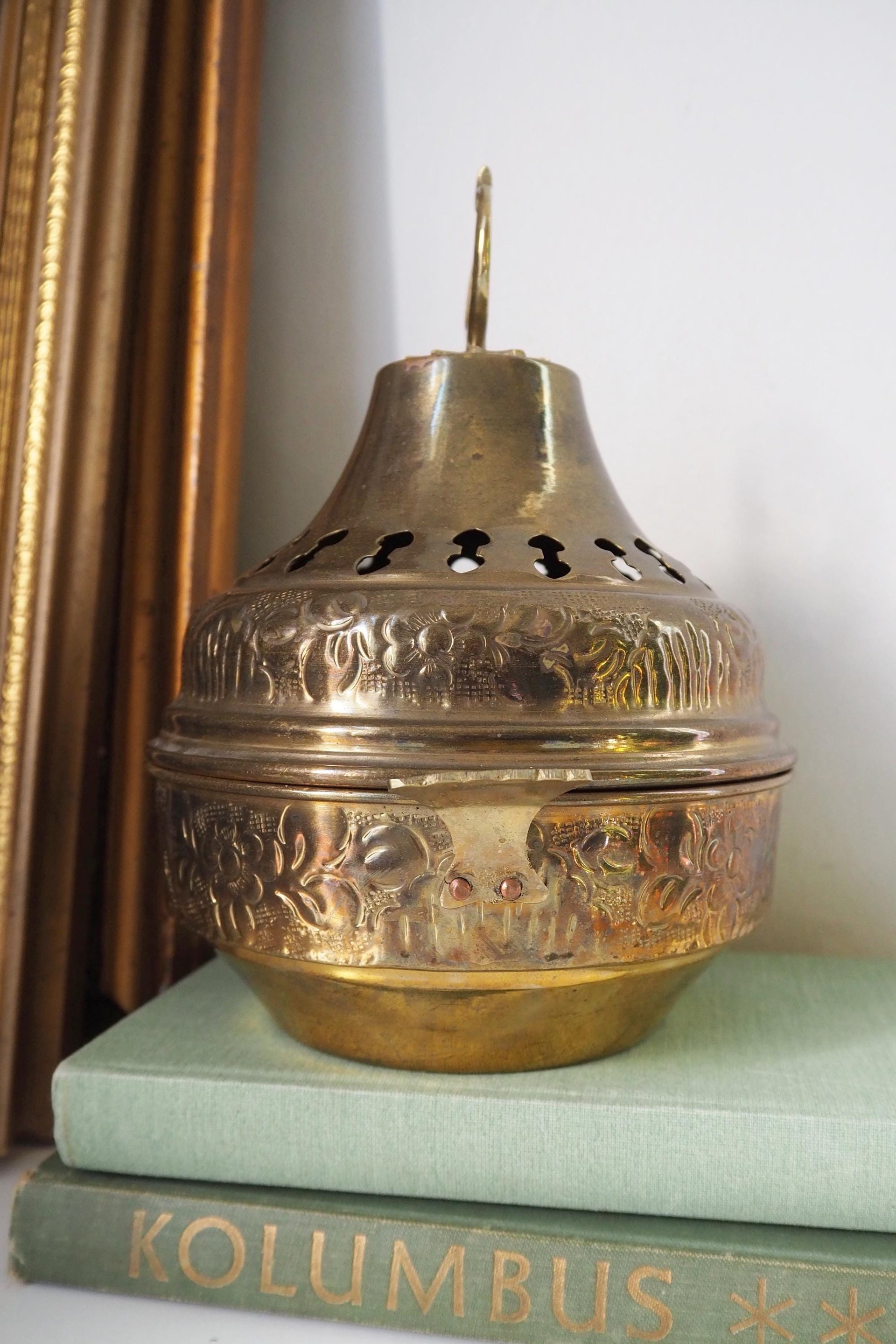 Vintage brass pomander | Vintage brass potpourri box | Large brass pomander | Brass home decor | Pierced brass box