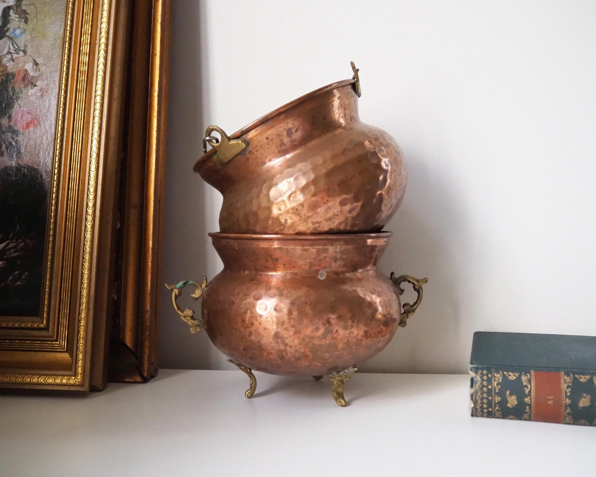 Set of two vintage copper planters | Mismatched copper planters | Round copper planters | Vintage copper planters | Hanging planter
