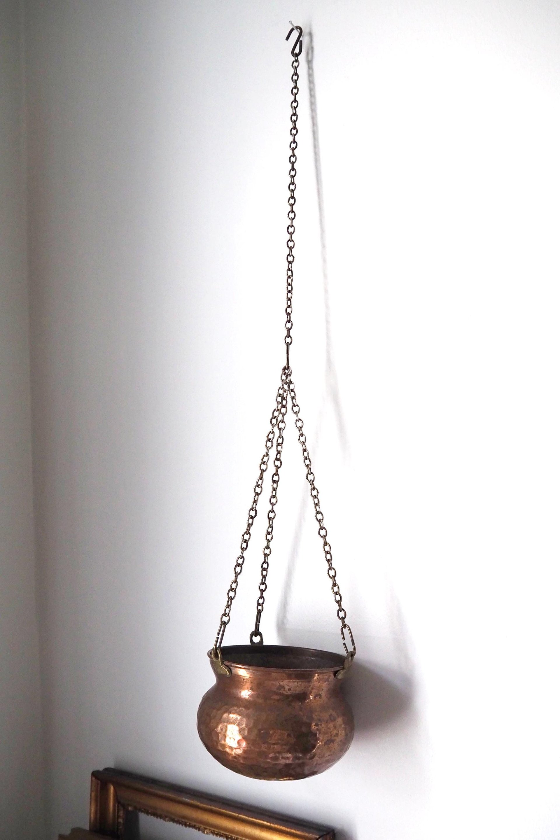 Set of two vintage copper planters | Mismatched copper planters | Round copper planters | Vintage copper planters | Hanging planter