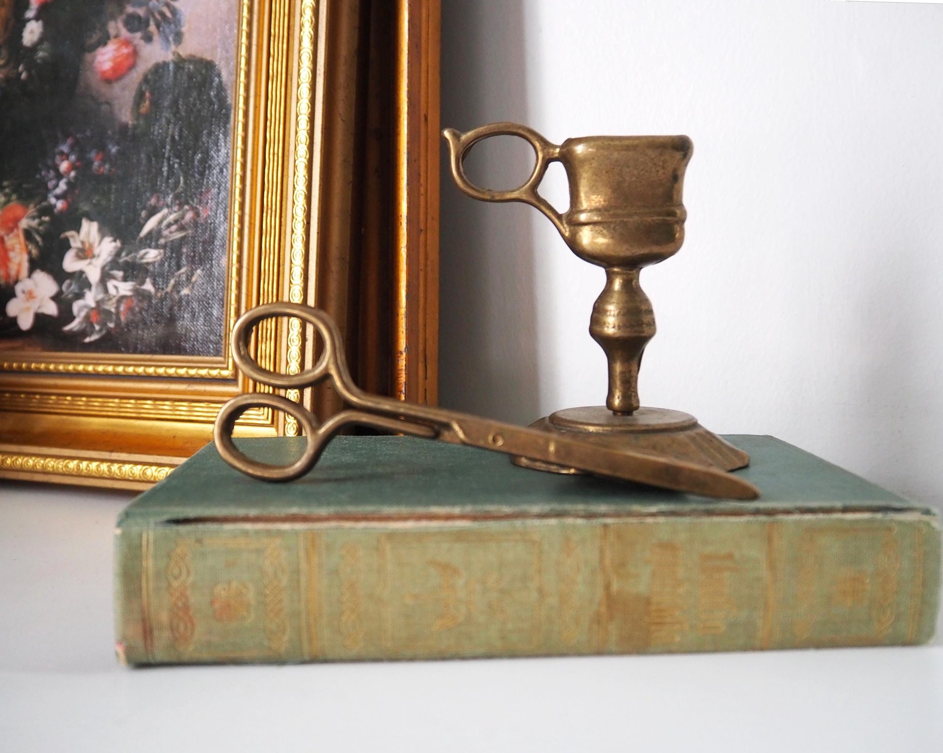 Vintage candle scissors | Brass candlewick scissors with stand | Brass candle scissors | Brass candle snuffer and trimmer
