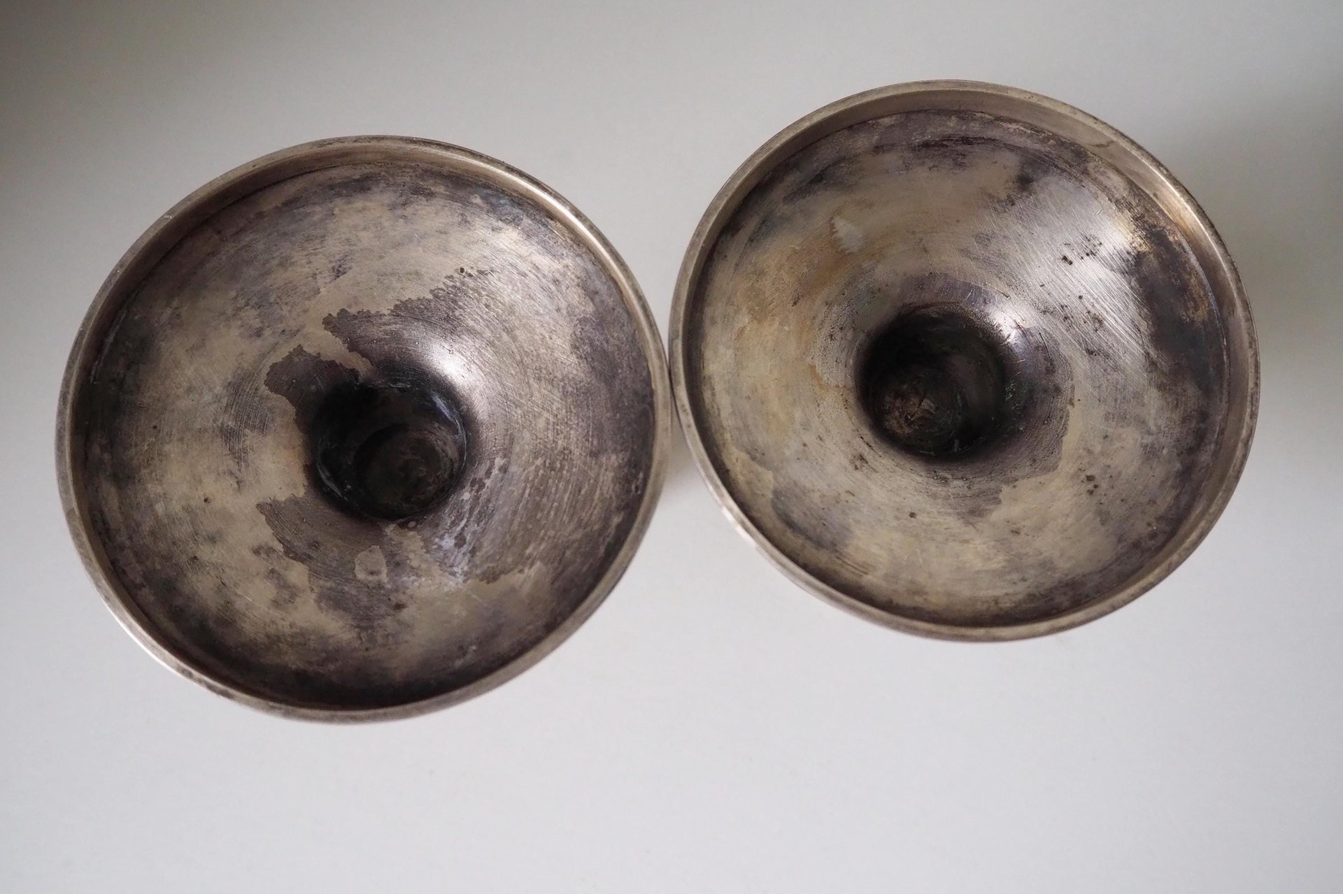 Set of two vintage candlestick holders | Silver plated candlestick holders | Simple silver tone candlestick holders | Vintage candle holders