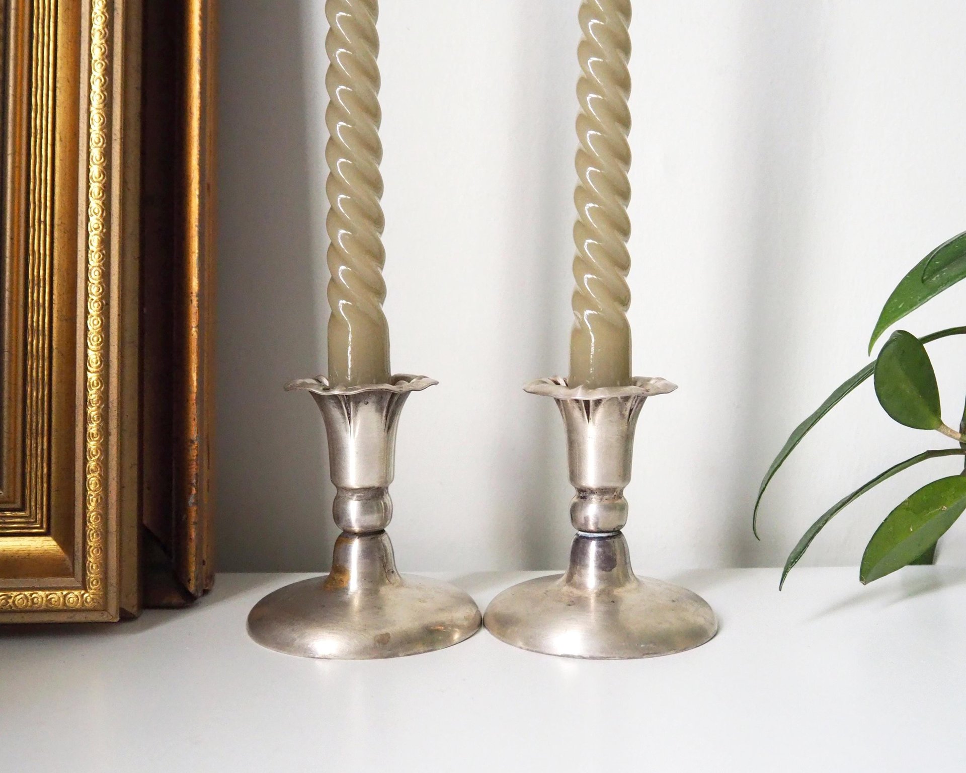Set of two vintage candlestick holders | Silver plated candlestick holders | Simple silver tone candlestick holders | Vintage candle holders