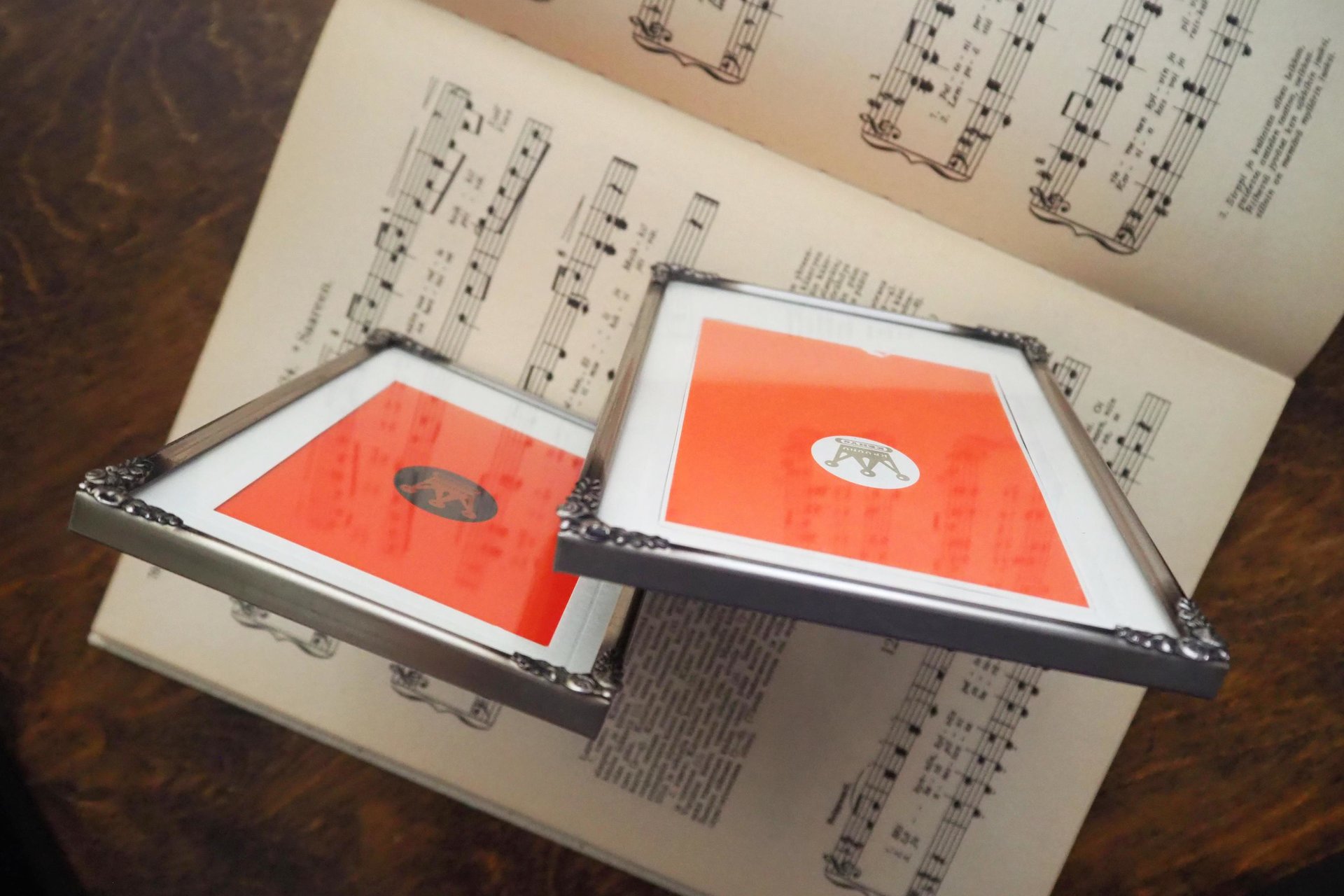 Set of two vintage silver plated photo frames | Small silver plated photo frames | Vintage picture frames | Matching frames