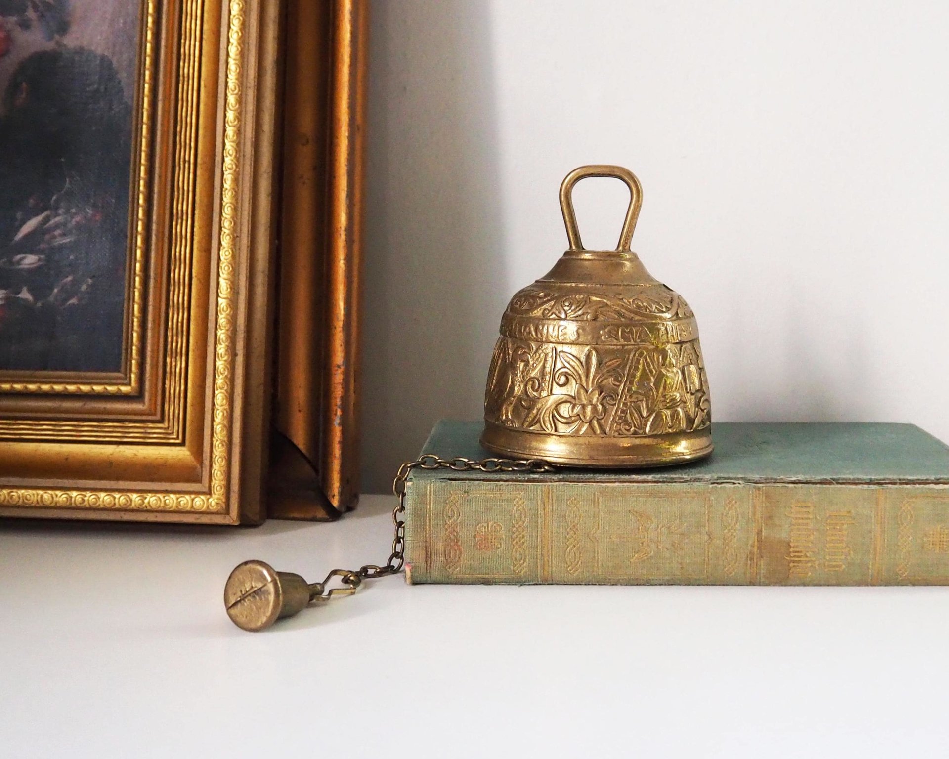 Vintage brass hanging bell | Brass hanging bell | Brass dinner bell | Vintage hanging bell | Vintage brass bell