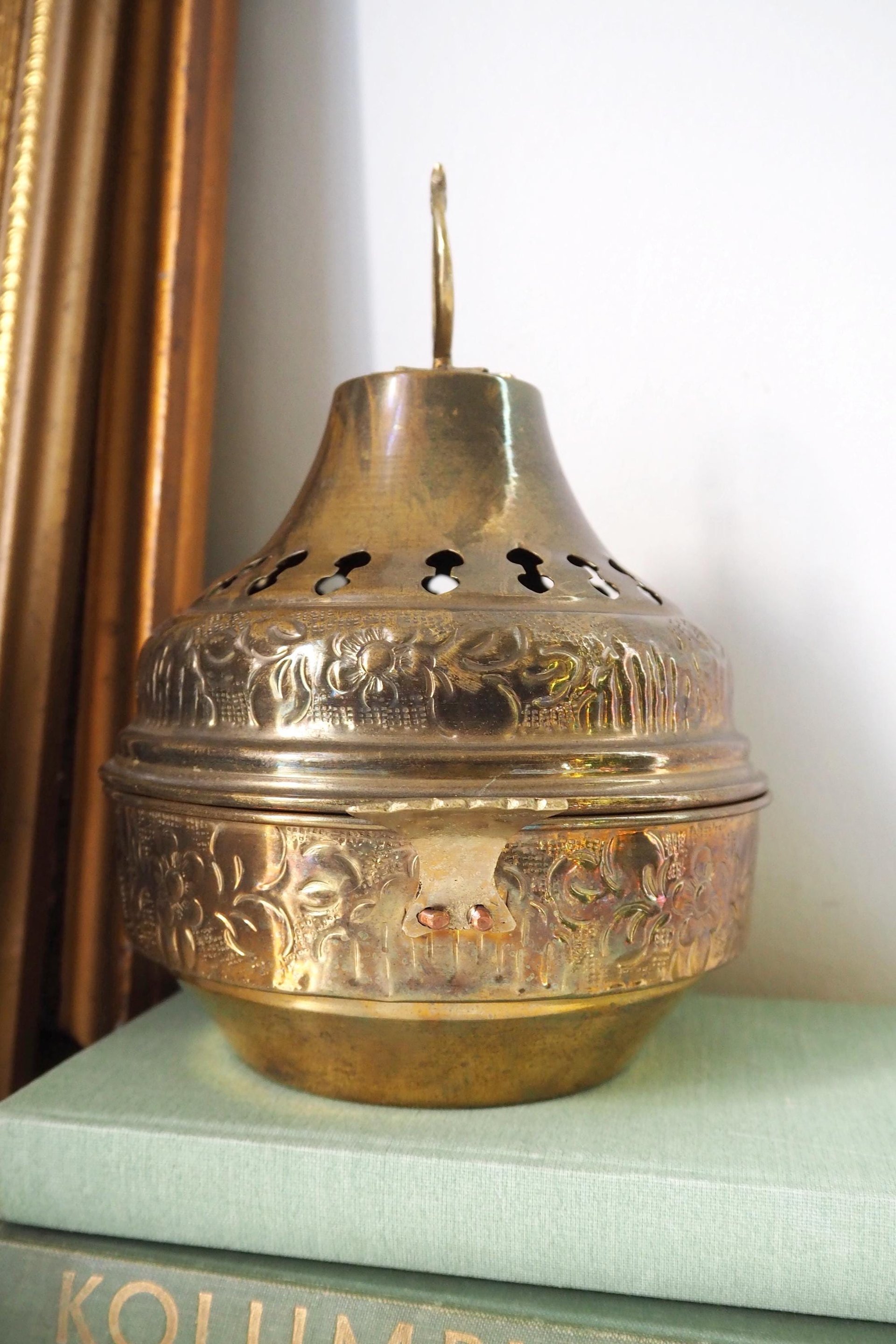 Vintage brass pomander | Vintage brass potpourri box | Large brass pomander | Brass home decor | Pierced brass box