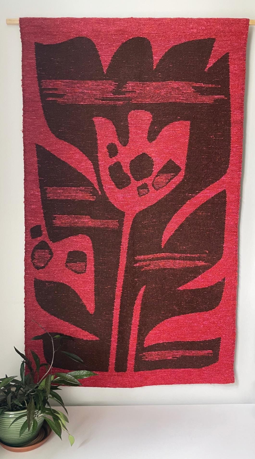 Vintage wall hanging | Large wall hanging | Scandinavian wall tapestry | 1970s wall tapestry | Retro wall hanging | Red and brown tapestry