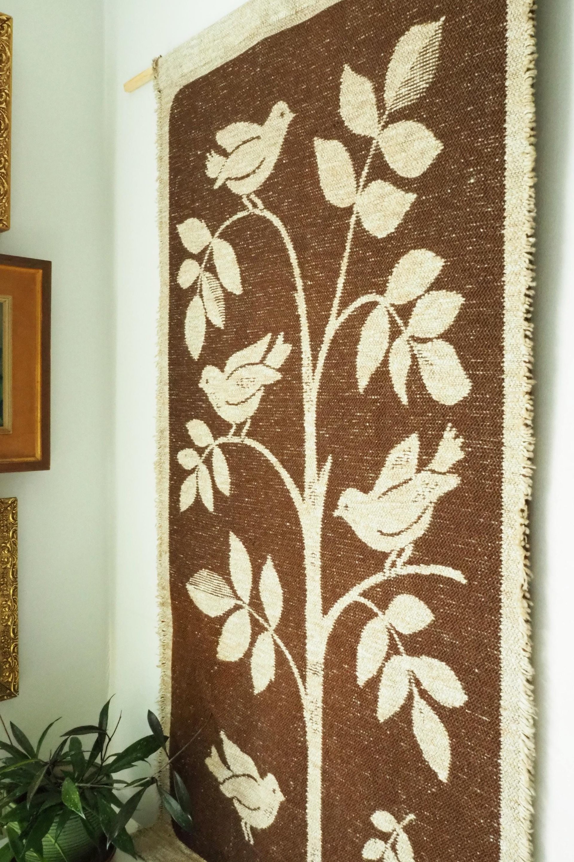 Vintage wall hanging | Large wall hanging | Scandinavian woven textile | Bird wall hanging | Brown and white wall hanging