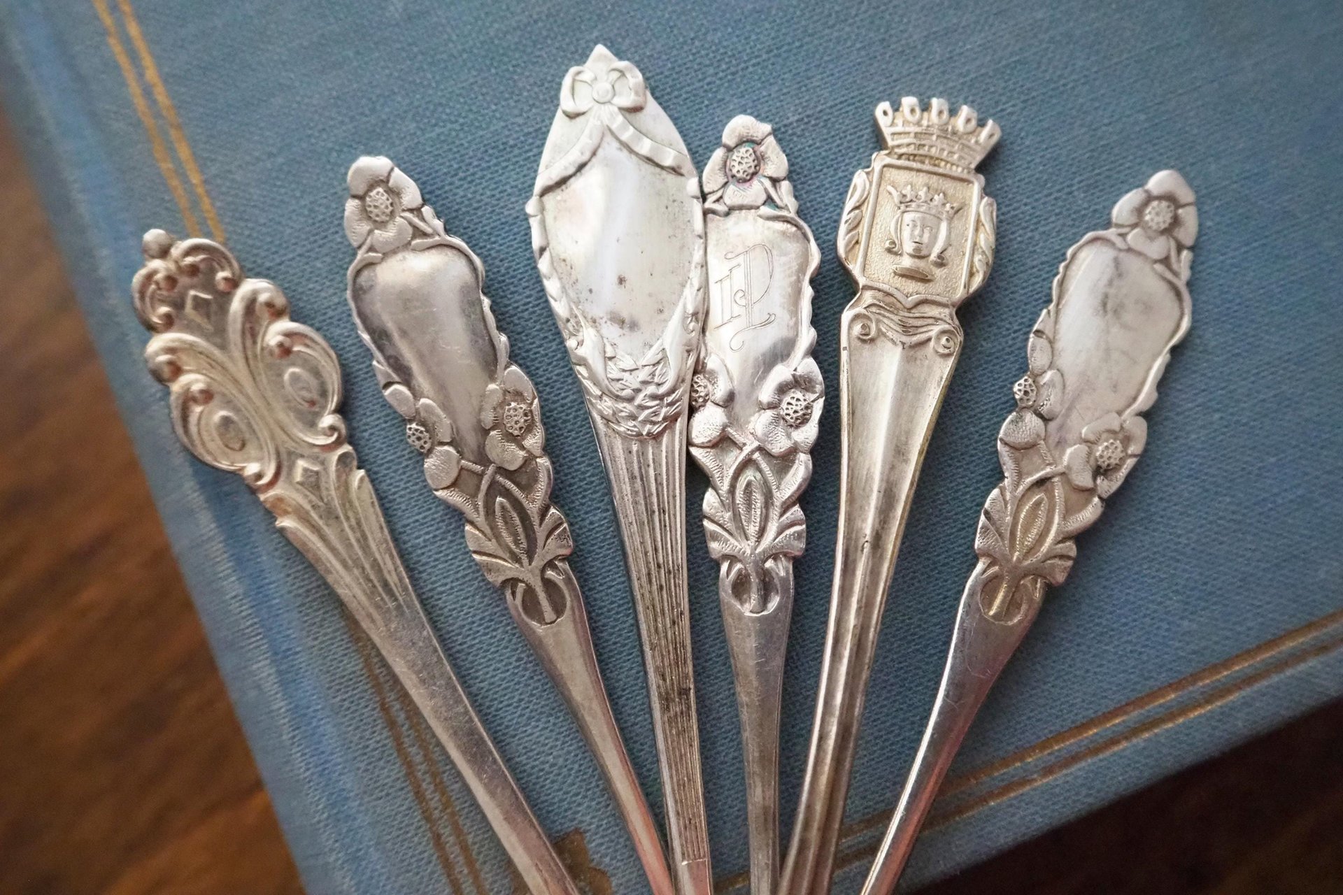 Set of six vintage coffee spoons | Small silver plated coffee spoons | Mismatched spoon set | Vintage alpacca coffee spoons