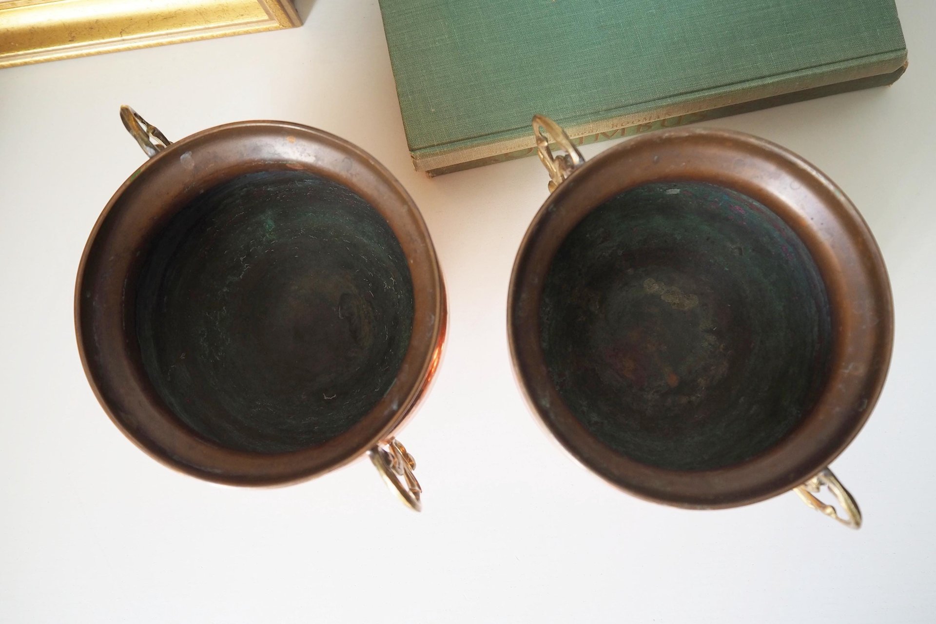 Set of two vintage copper planters | Vintage footed bowls | Matching copper planters | Vintage footed planters | Vintage planters