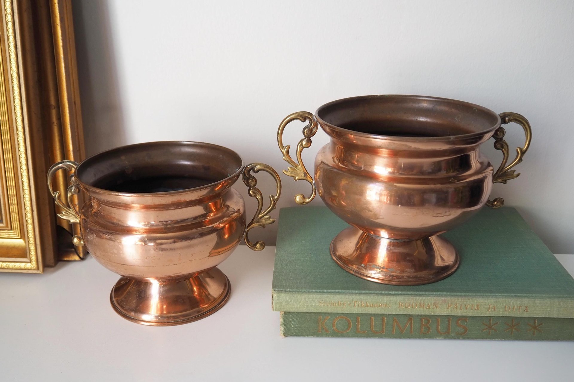 Set of two vintage copper planters | Vintage footed bowls | Matching copper planters | Vintage footed planters | Vintage planters