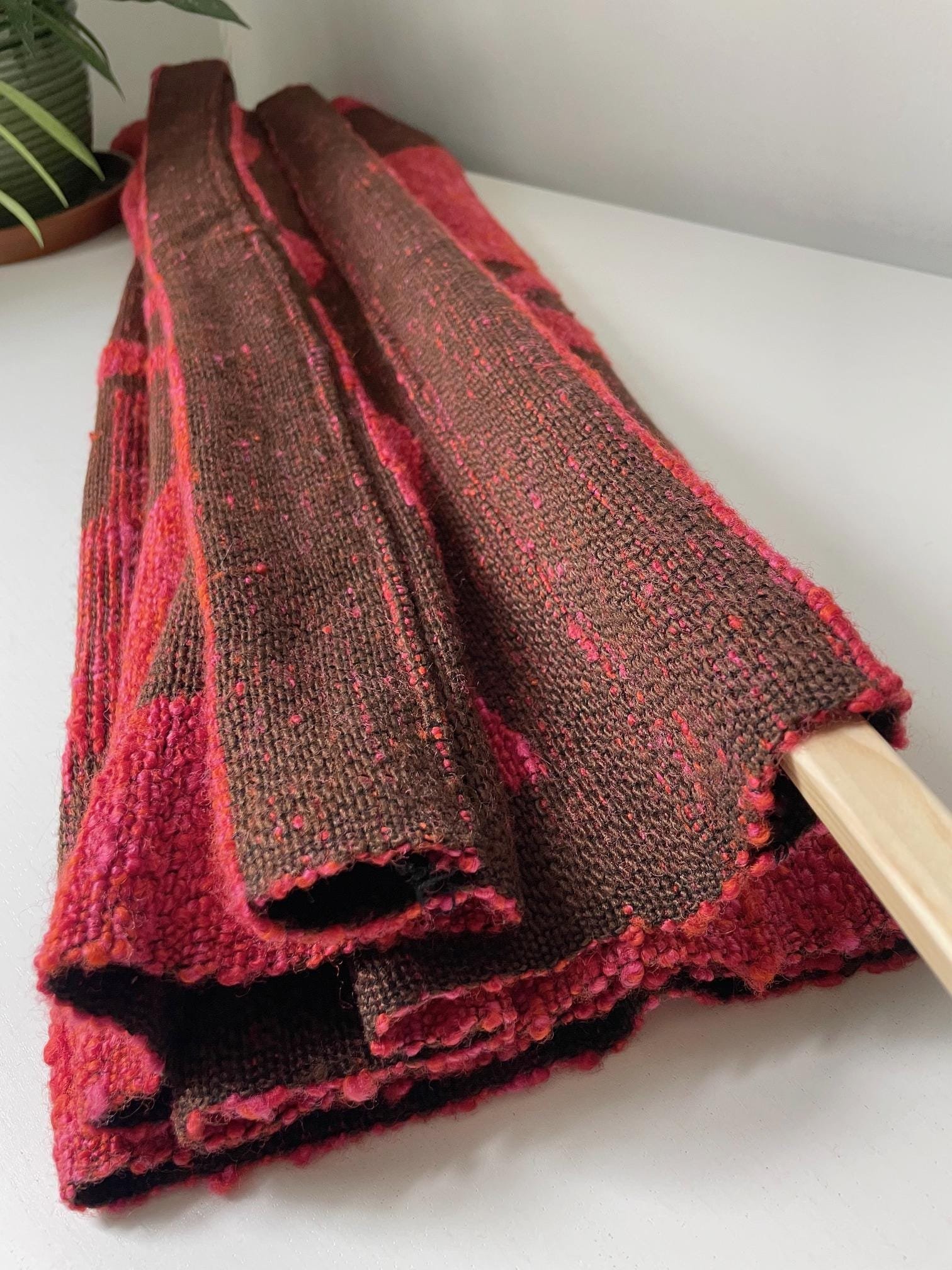 Vintage wall hanging | Large wall hanging | Scandinavian wall tapestry | 1970s wall tapestry | Retro wall hanging | Red and brown tapestry