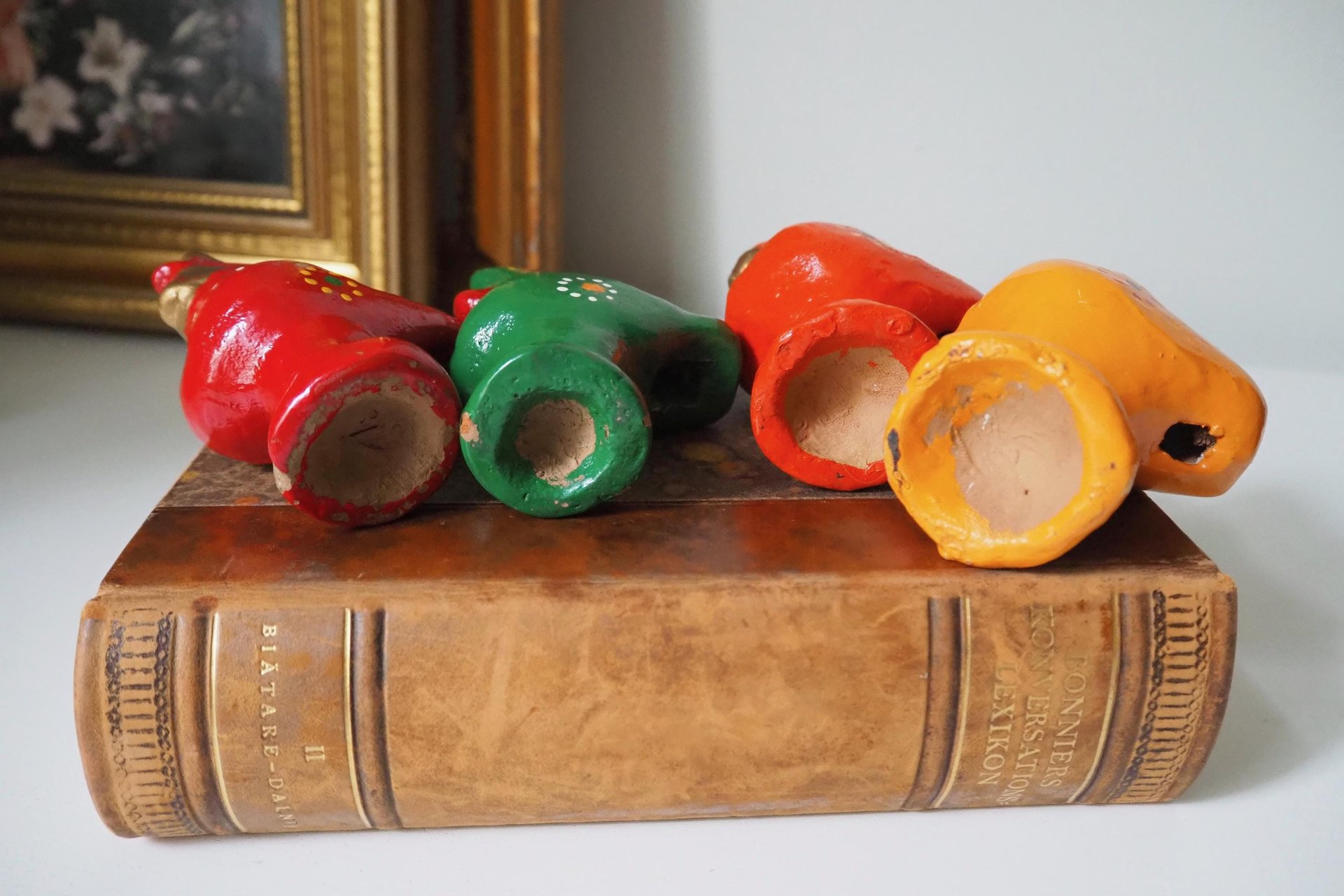 Vintage bird whistle set | Ceramic bird whistles | Retro bird whistles | Colourful bird whistles | Made in Finland | Finnish bird whistles