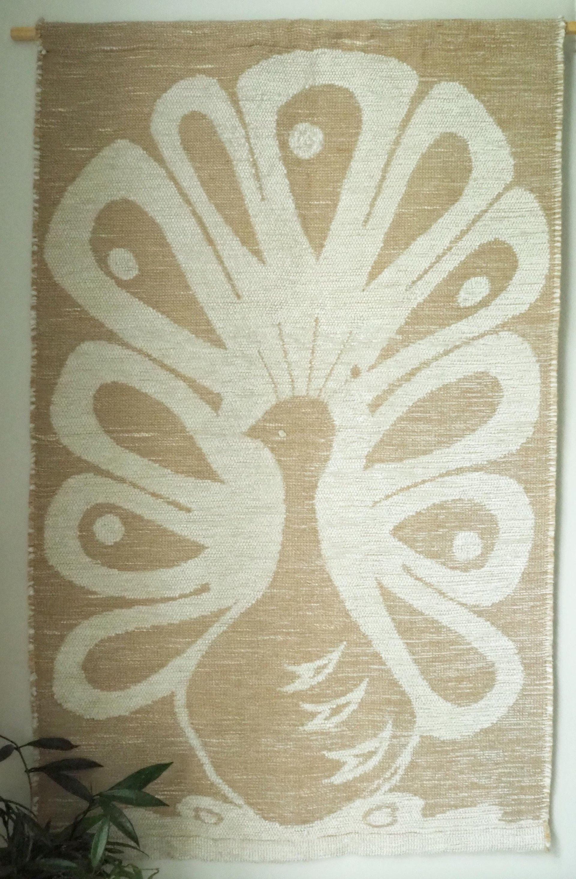 Vintage wall hanging | Peacock wall tapestry | Beige wall hanging | Vintage wall tapestry | Finnish wall tapestry | Peacock wall hanging