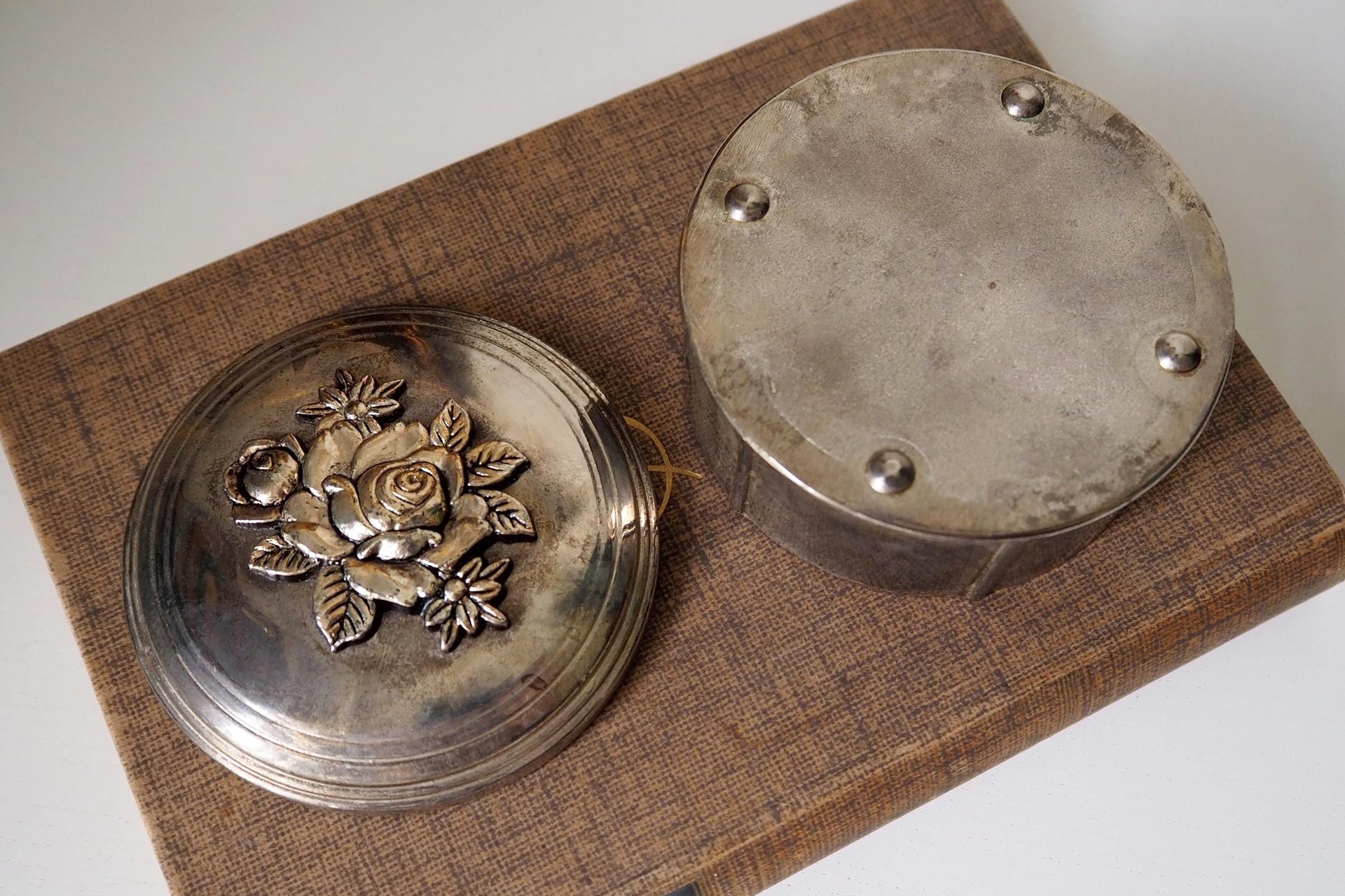 Vintage jewelry box | Vintage floral trinket box | Floral jewellery box | Vintage jewellery box | Silver plated jewellery box