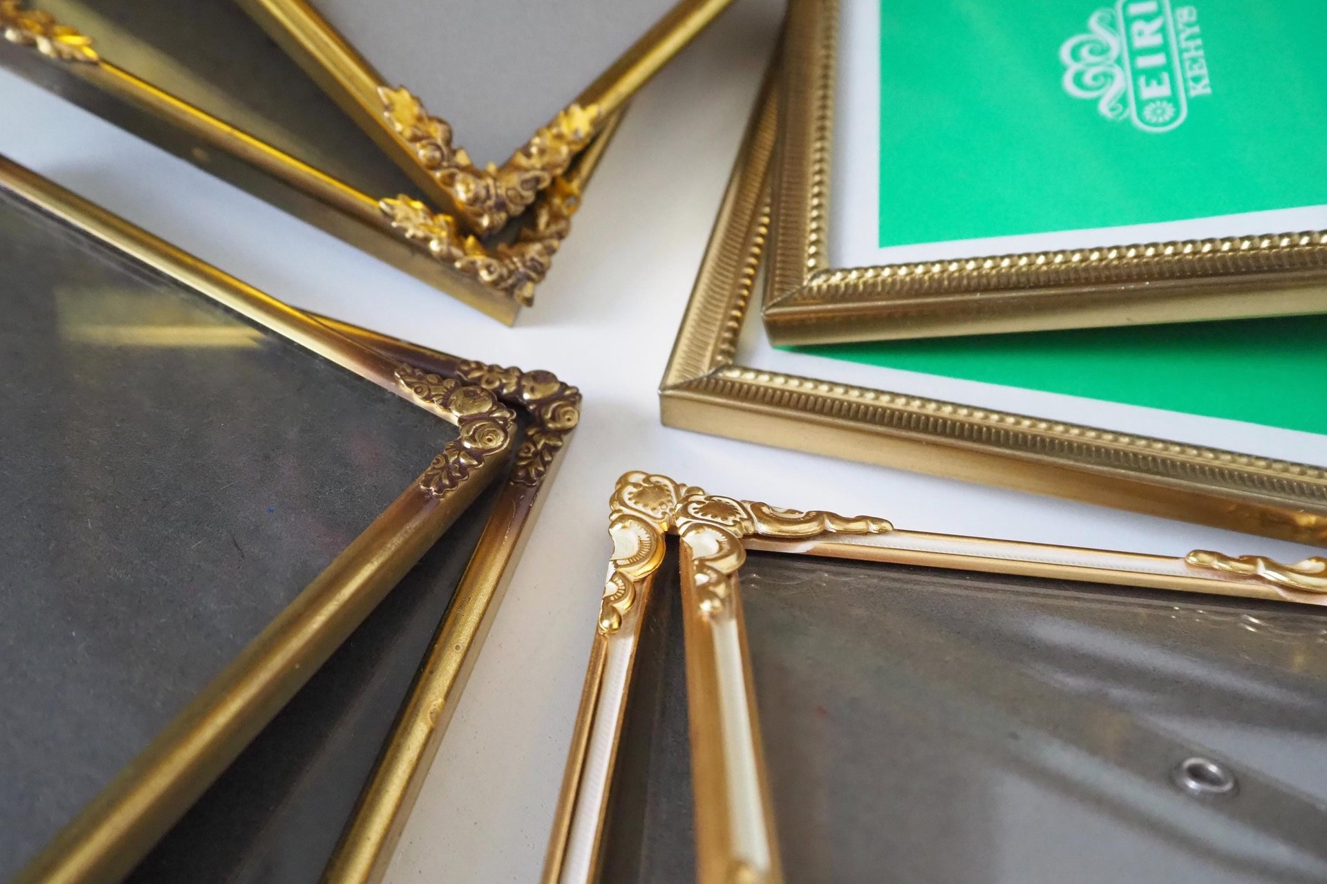 Vintage brass photo frame sets | Set of two vintage brass photo frames | Matching vintage frames | Brass picture frames | Vintage frames