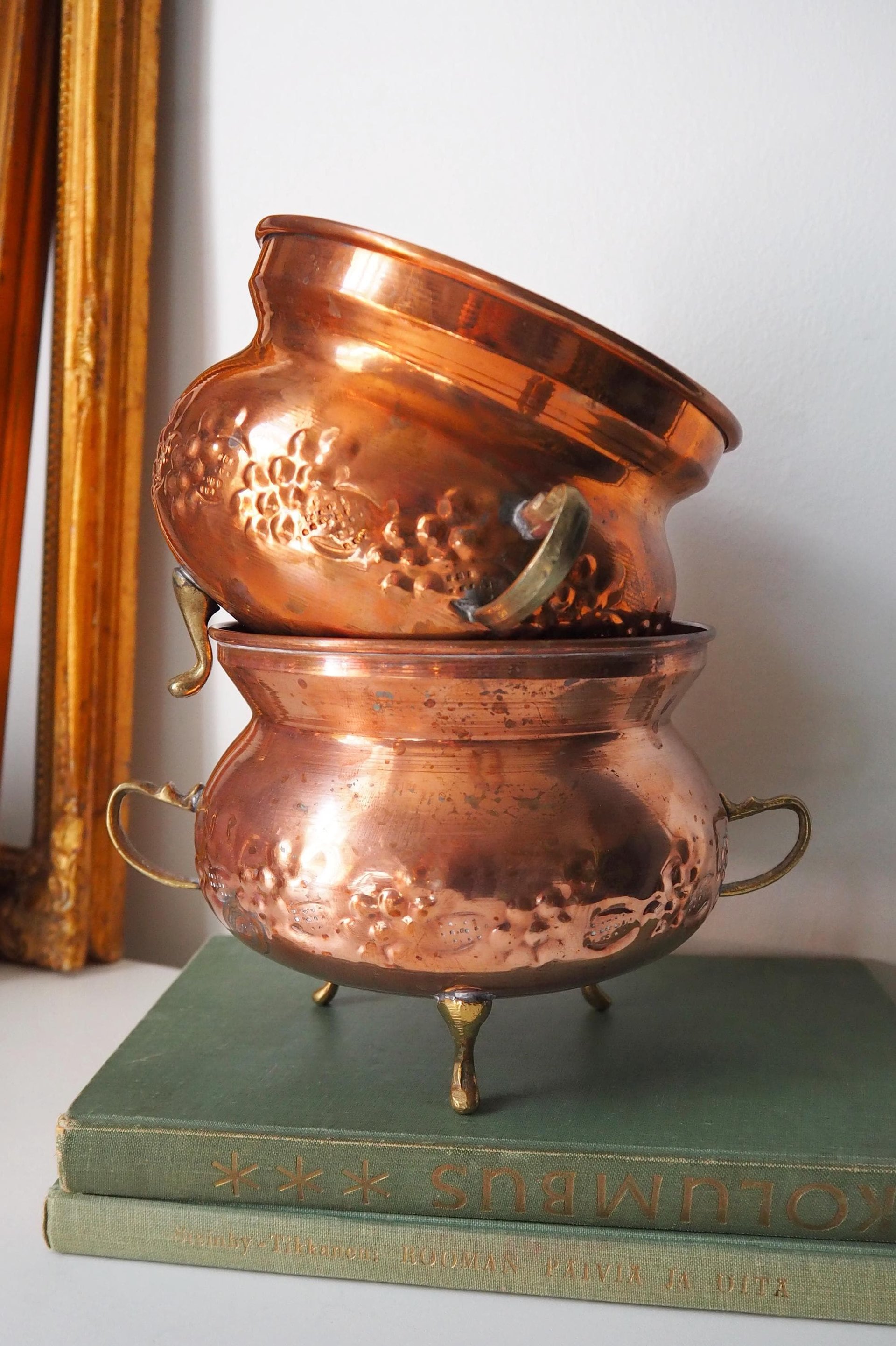 Set of two vintage copper planters | Matching copper planters | Round copper planters | Vintage planters with handles