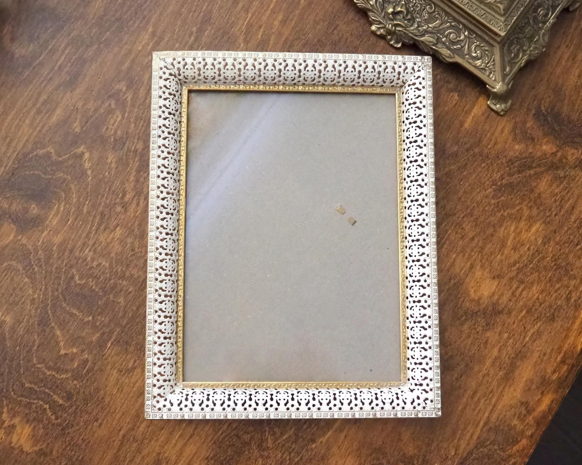 Vintage photo frame | Vintage brass and white photo frame | Brass picture frame | Vintage Jyden picture frame | Danish photo frame